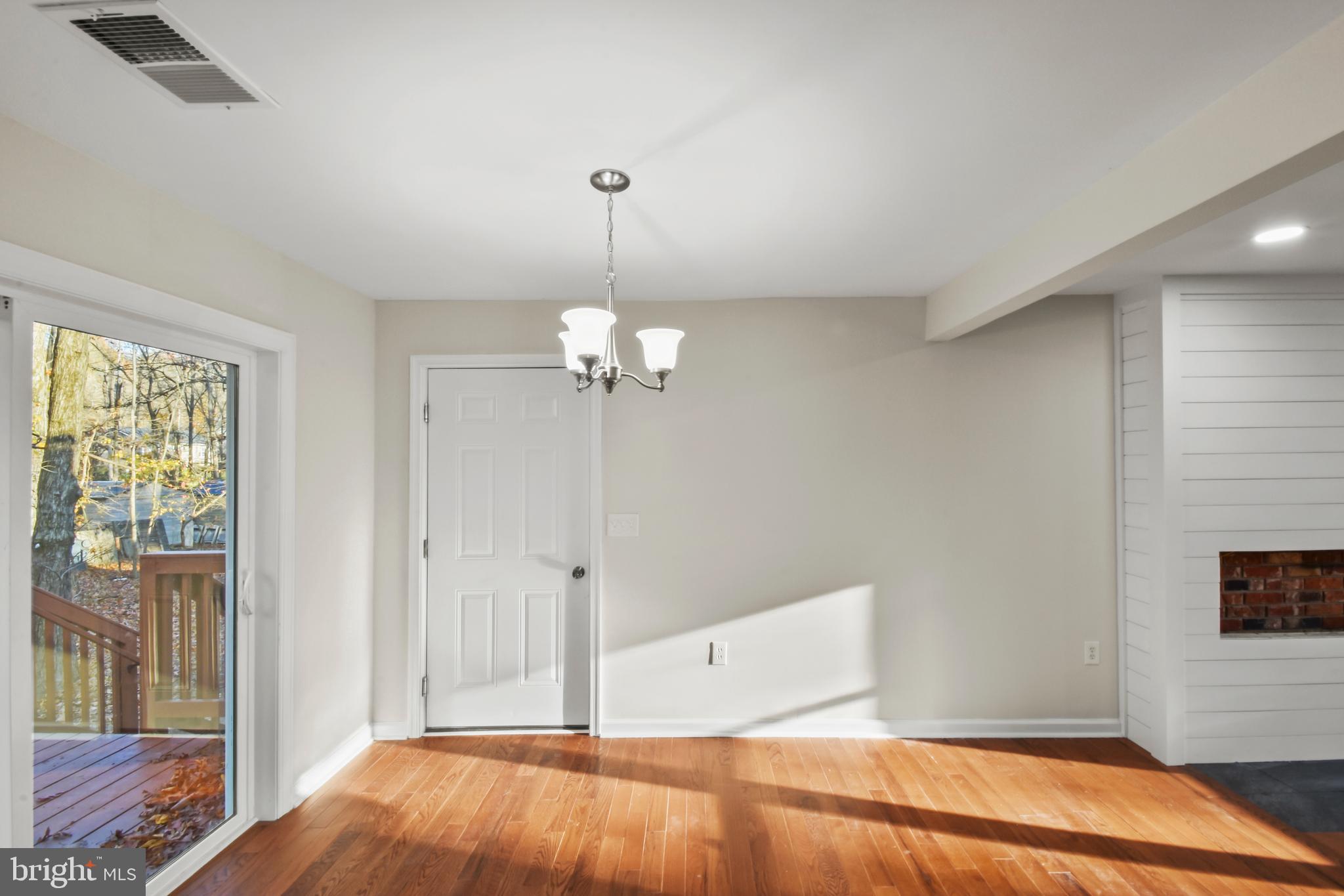 RIVER VIEW PARK - Residential