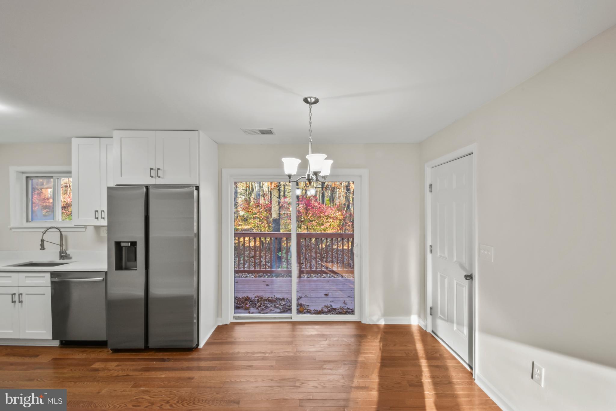 RIVER VIEW PARK - Residential