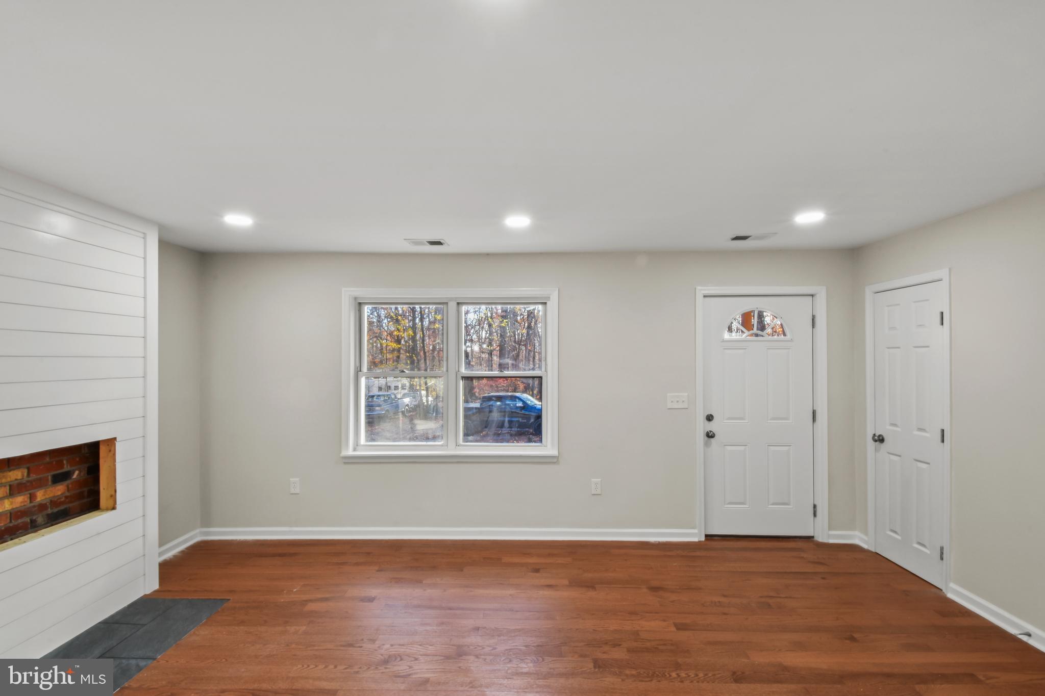 RIVER VIEW PARK - Residential