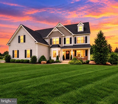 4343 SARATOGA DR, BETHLEHEM, PA 18020 - Image 8257c3e3b73bcb0f87b40209bf2e6fa5/1048751354
