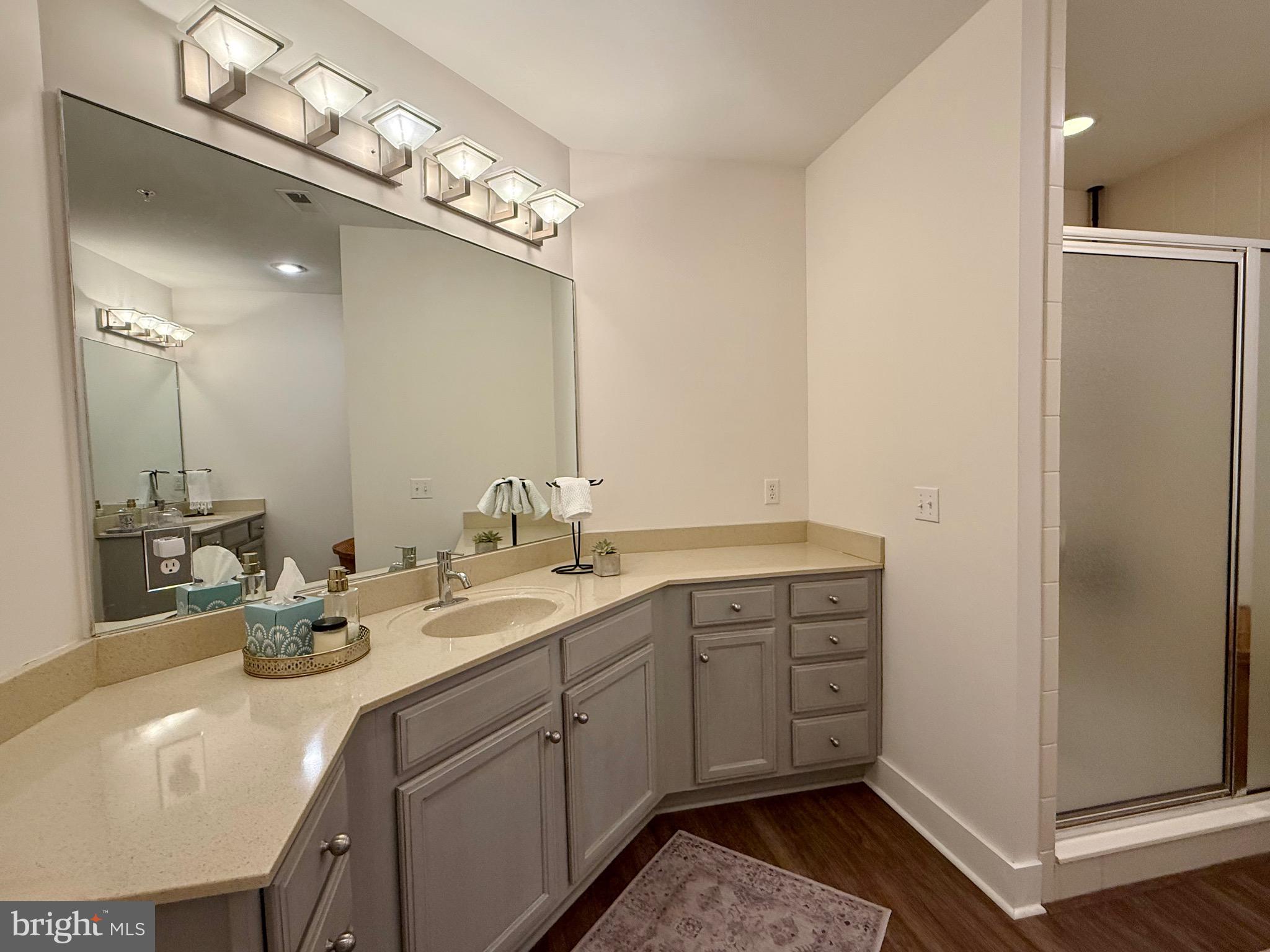 BAYSIDE - Residential