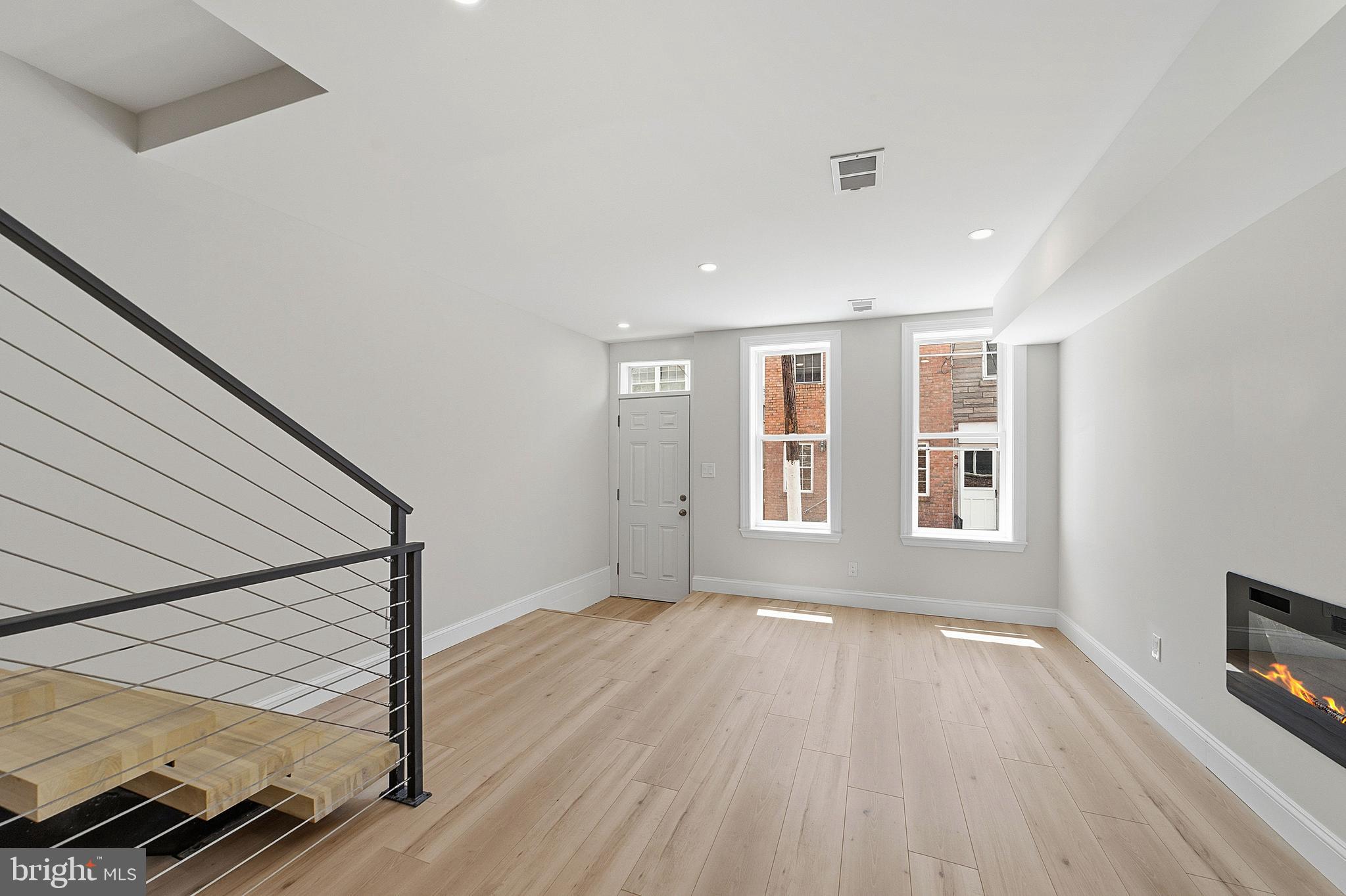 POINT BREEZE - Residential
