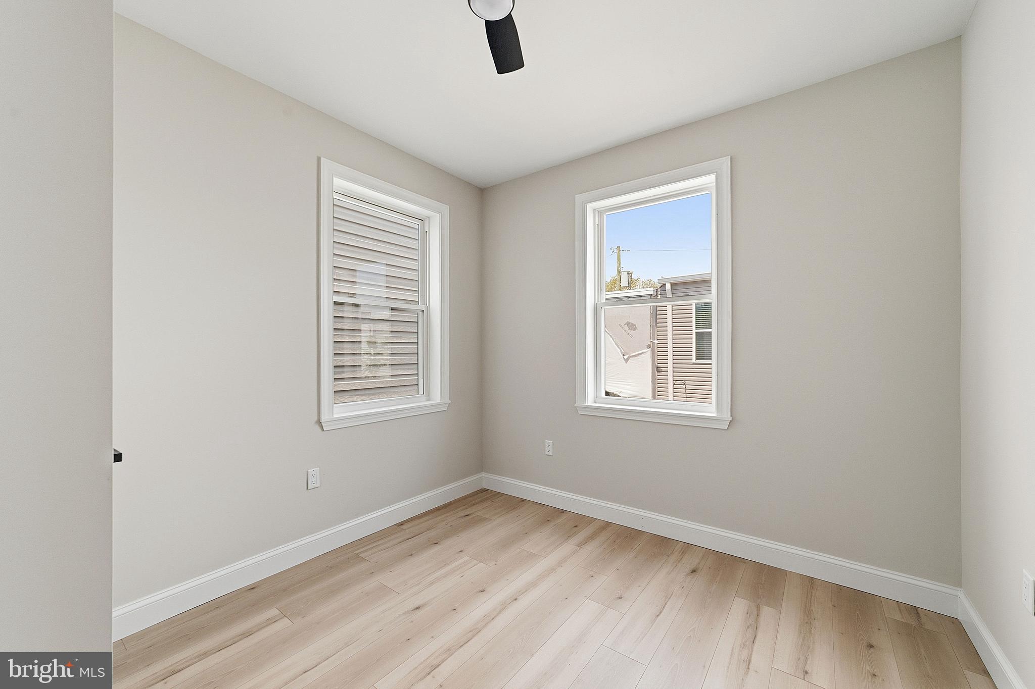 POINT BREEZE - Residential