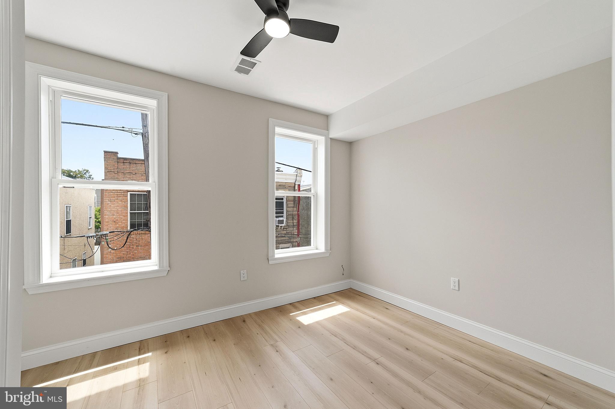 POINT BREEZE - Residential