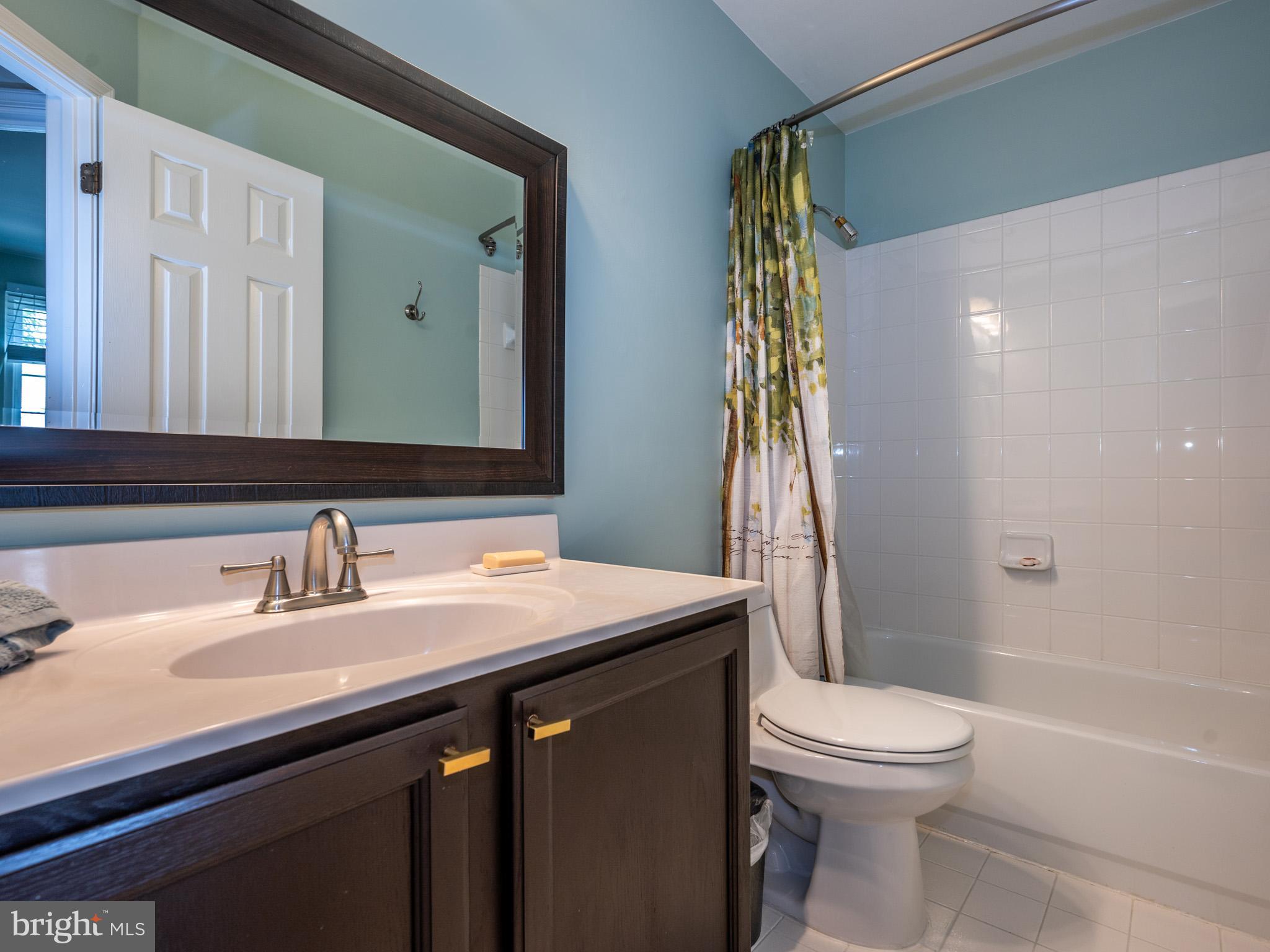 GREENS AT FAIR LAKES - Residential