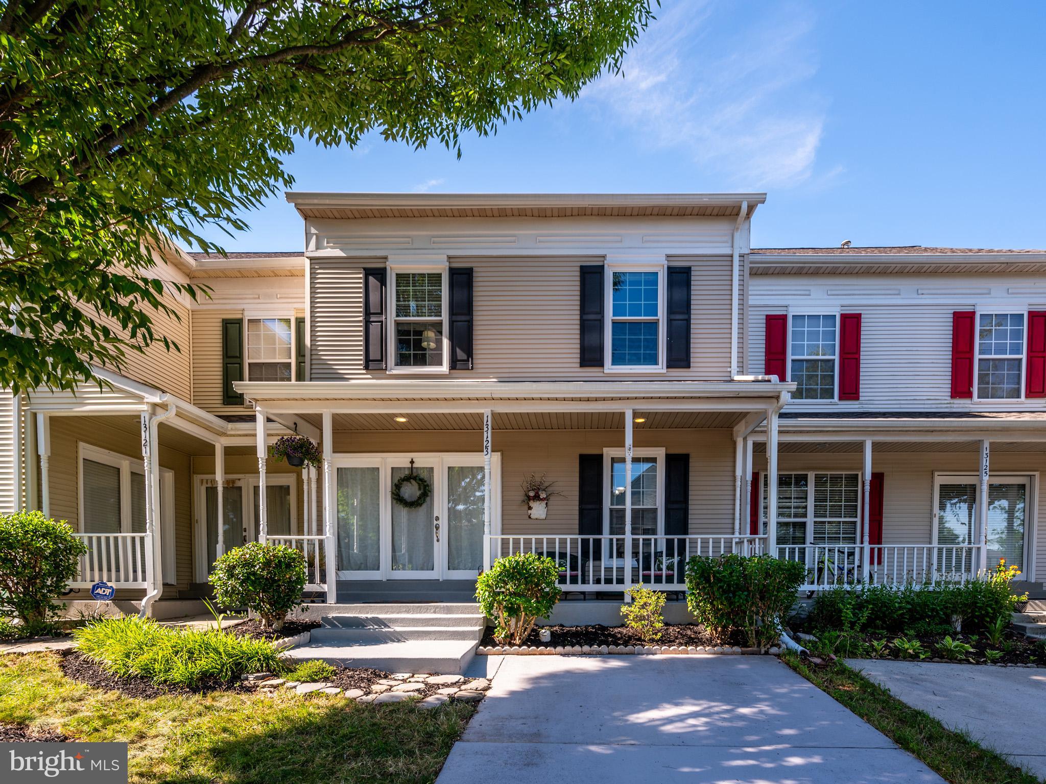 GREENS AT FAIR LAKES - Residential