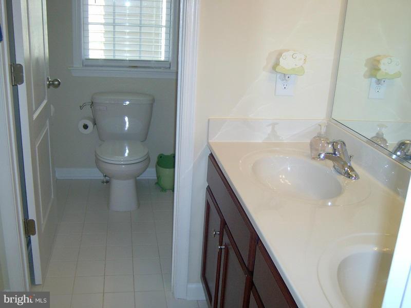 LAKELAND PLACE - Residential