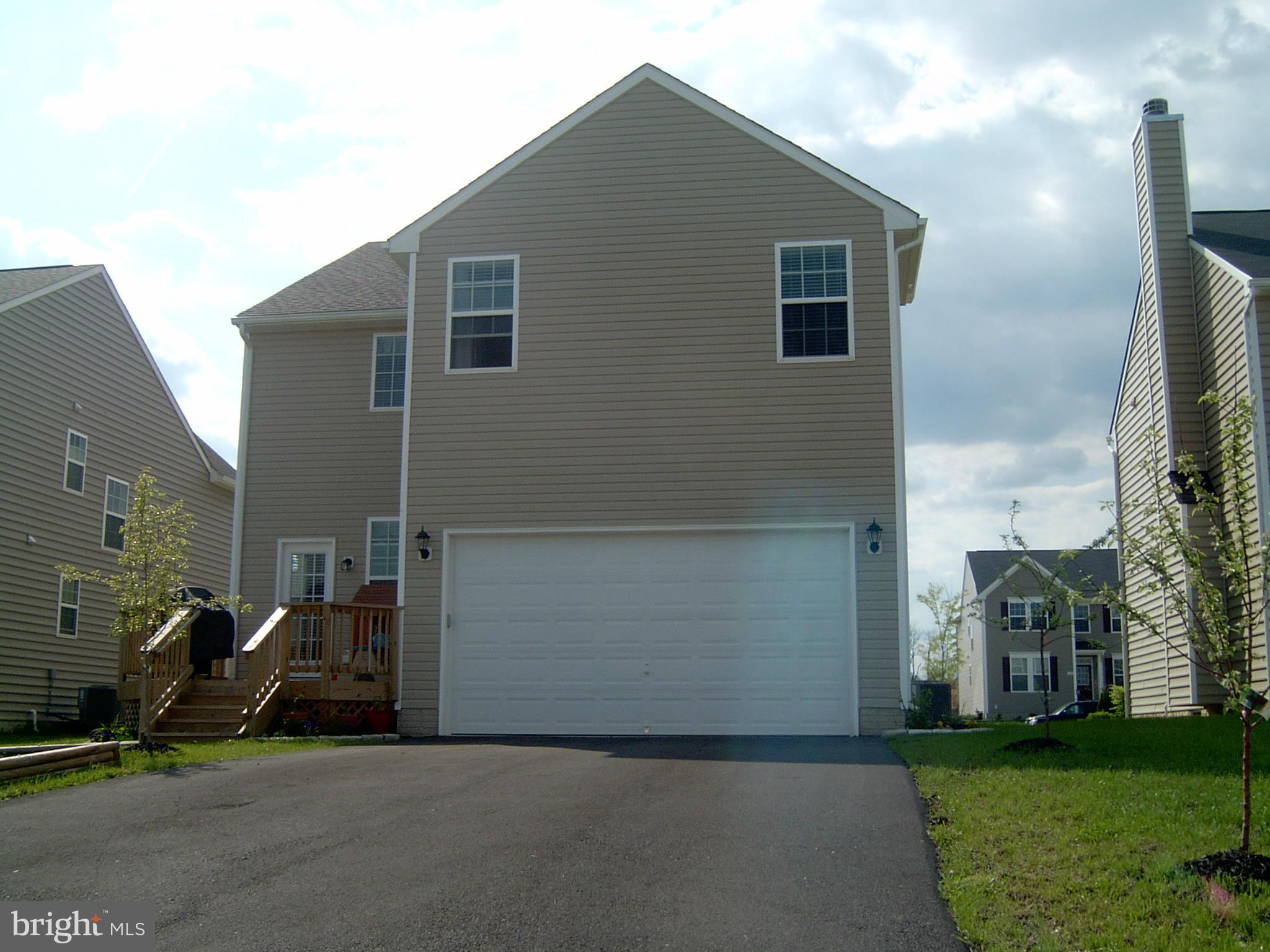 LAKELAND PLACE - Residential