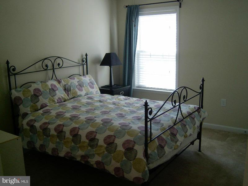 LAKELAND PLACE - Residential