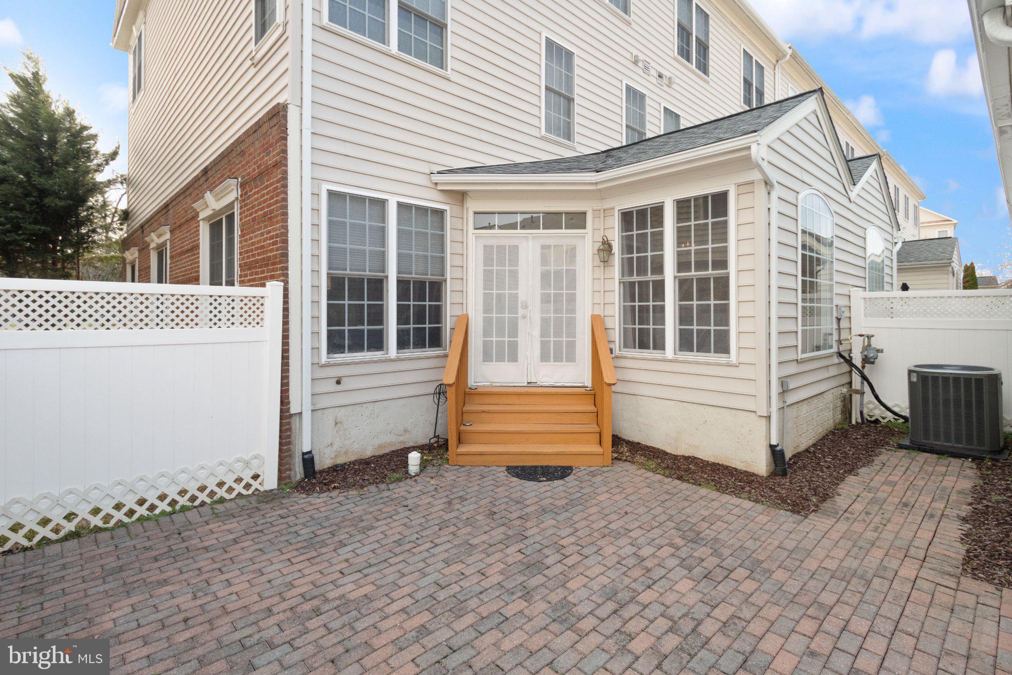 BRAMBLETON LANDBAY - Residential