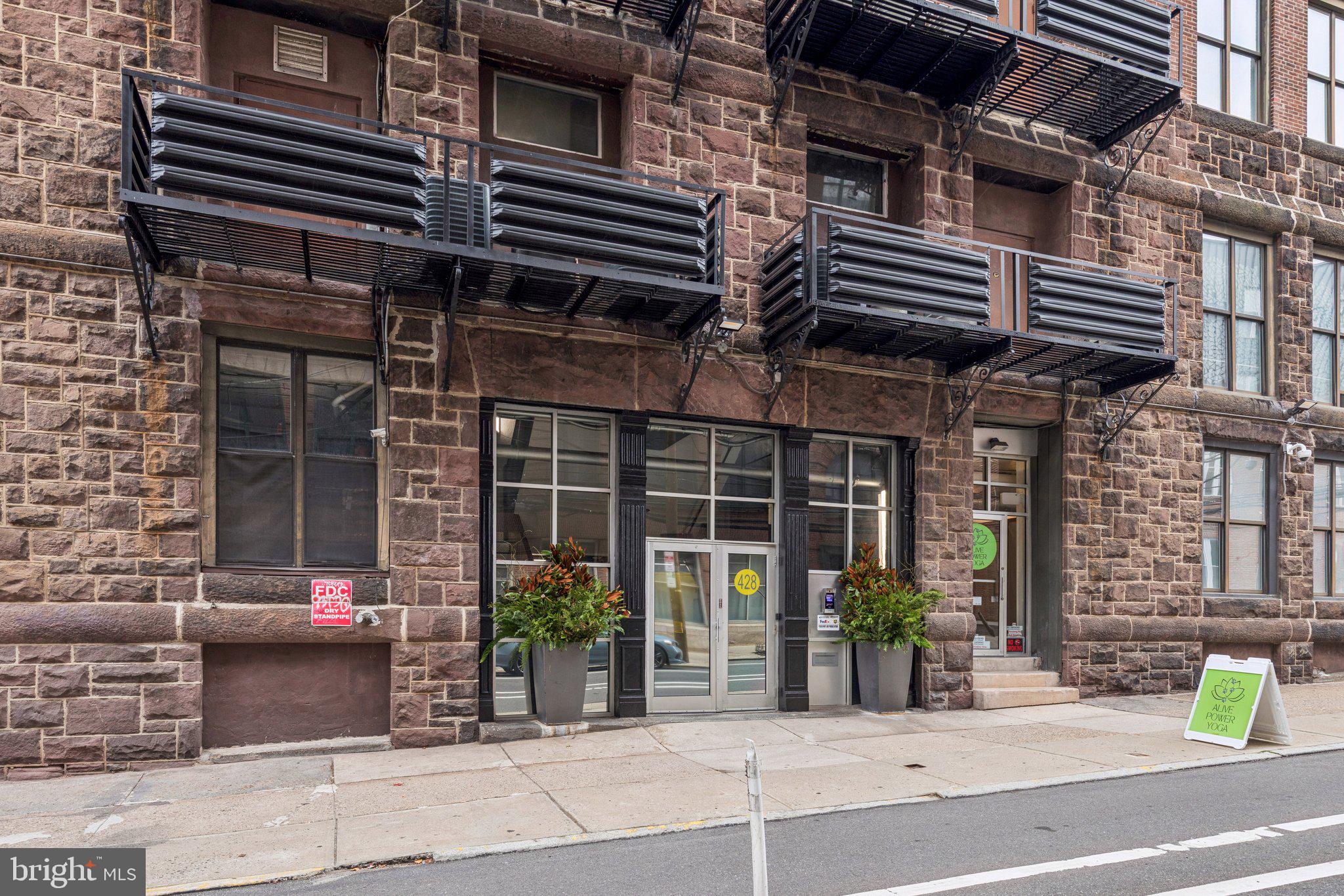 CALLOWHILL - Residential