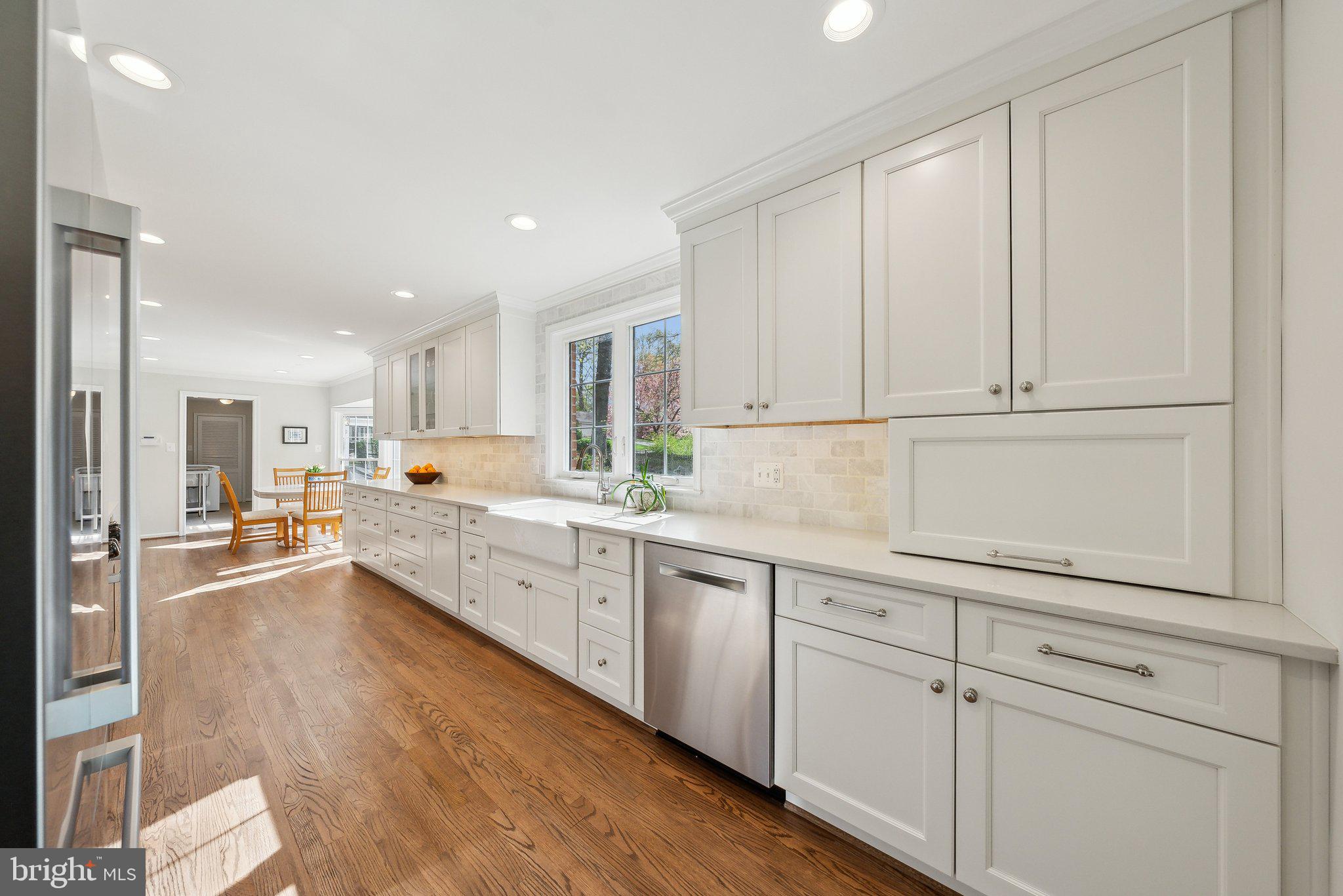 FOX MILL WOODS - Residential