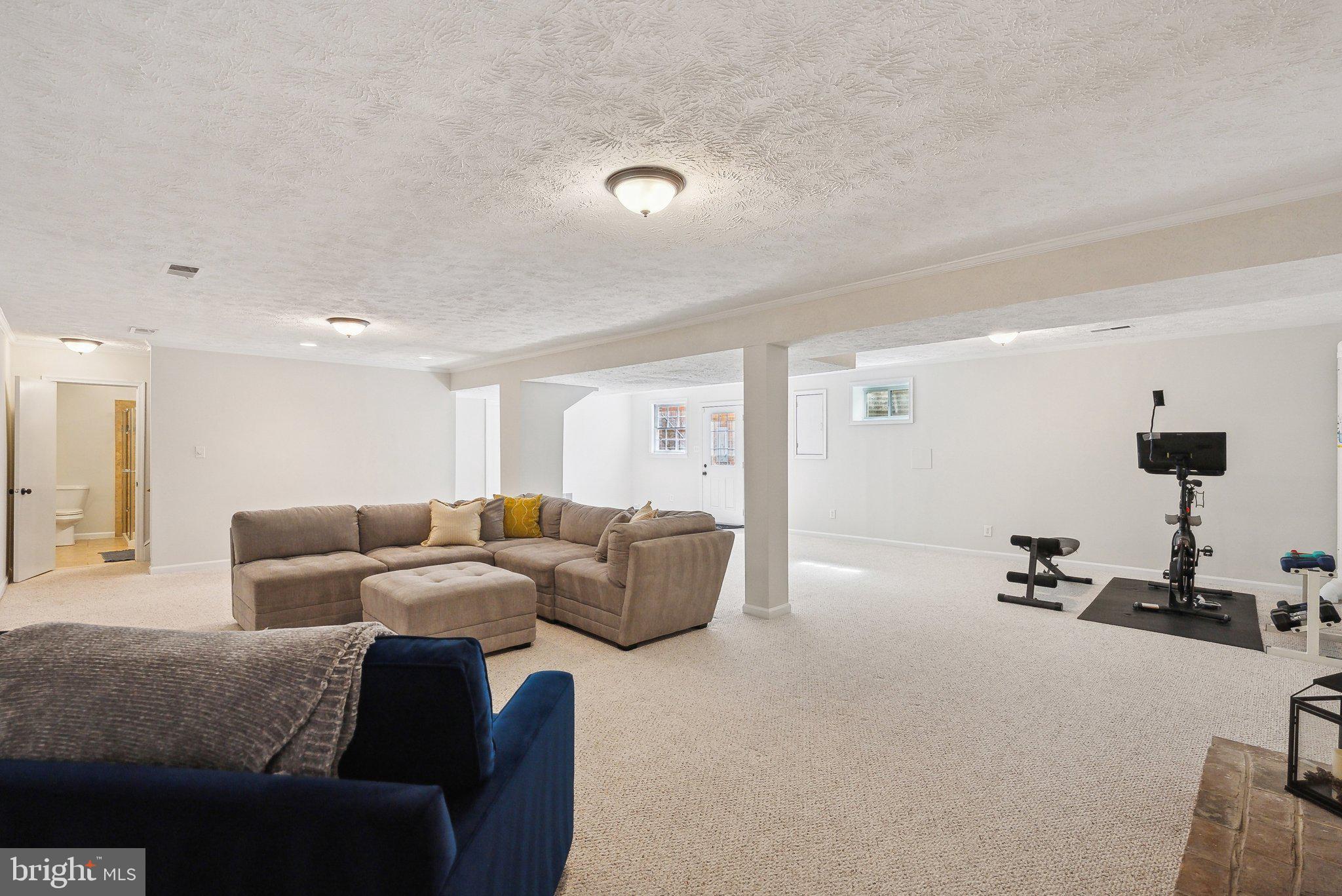 FOX MILL WOODS - Residential