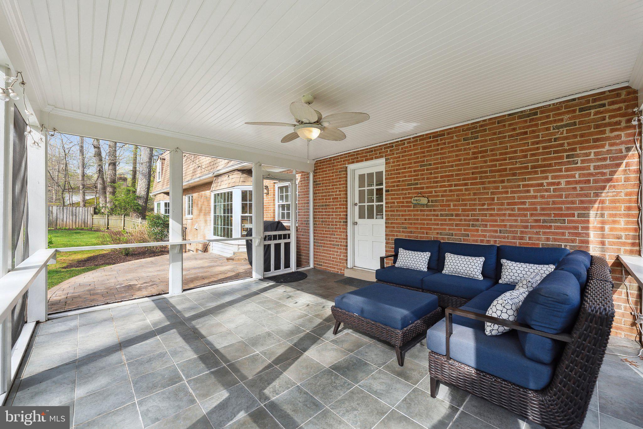 FOX MILL WOODS - Residential