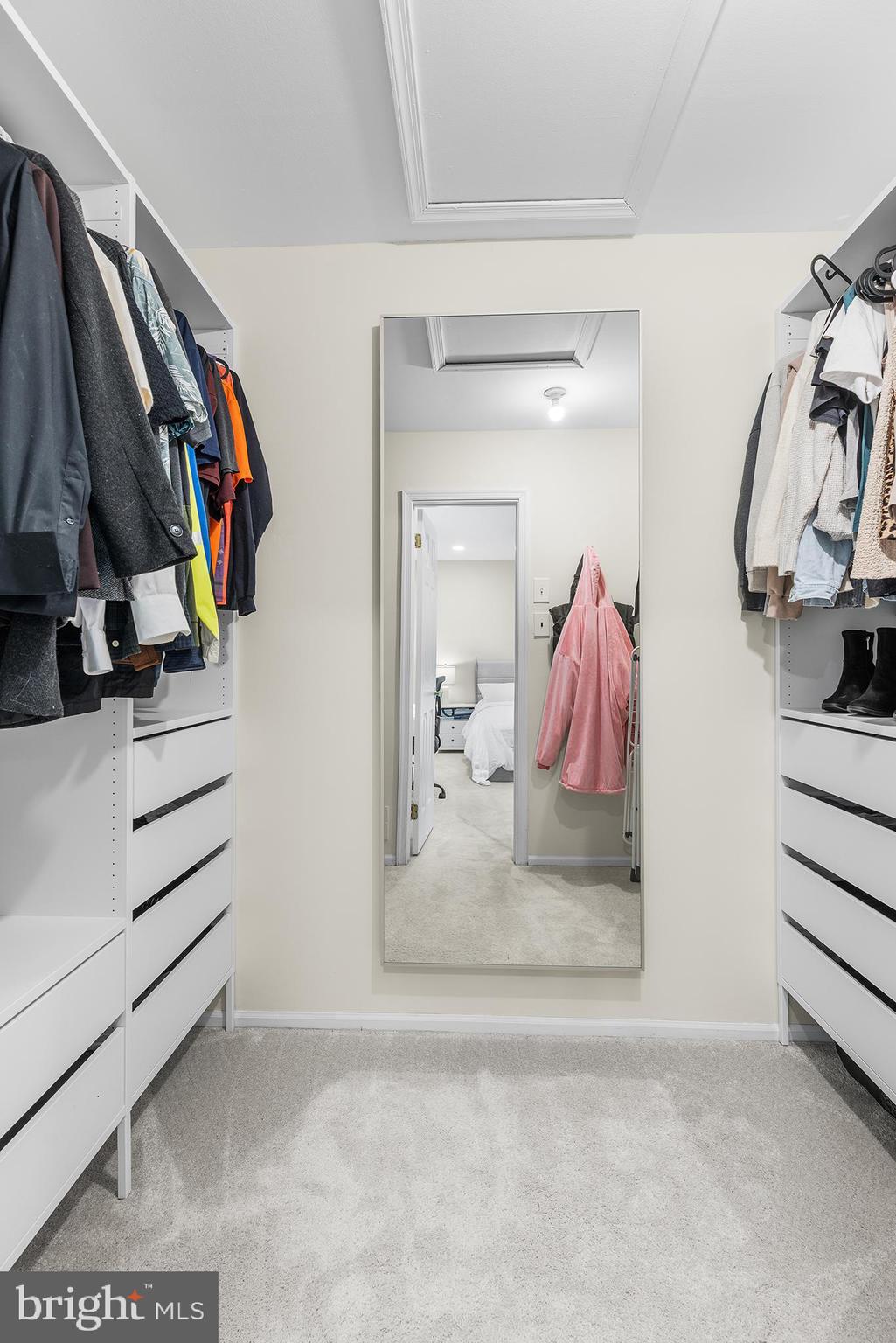 CHESTERBROOK - Residential