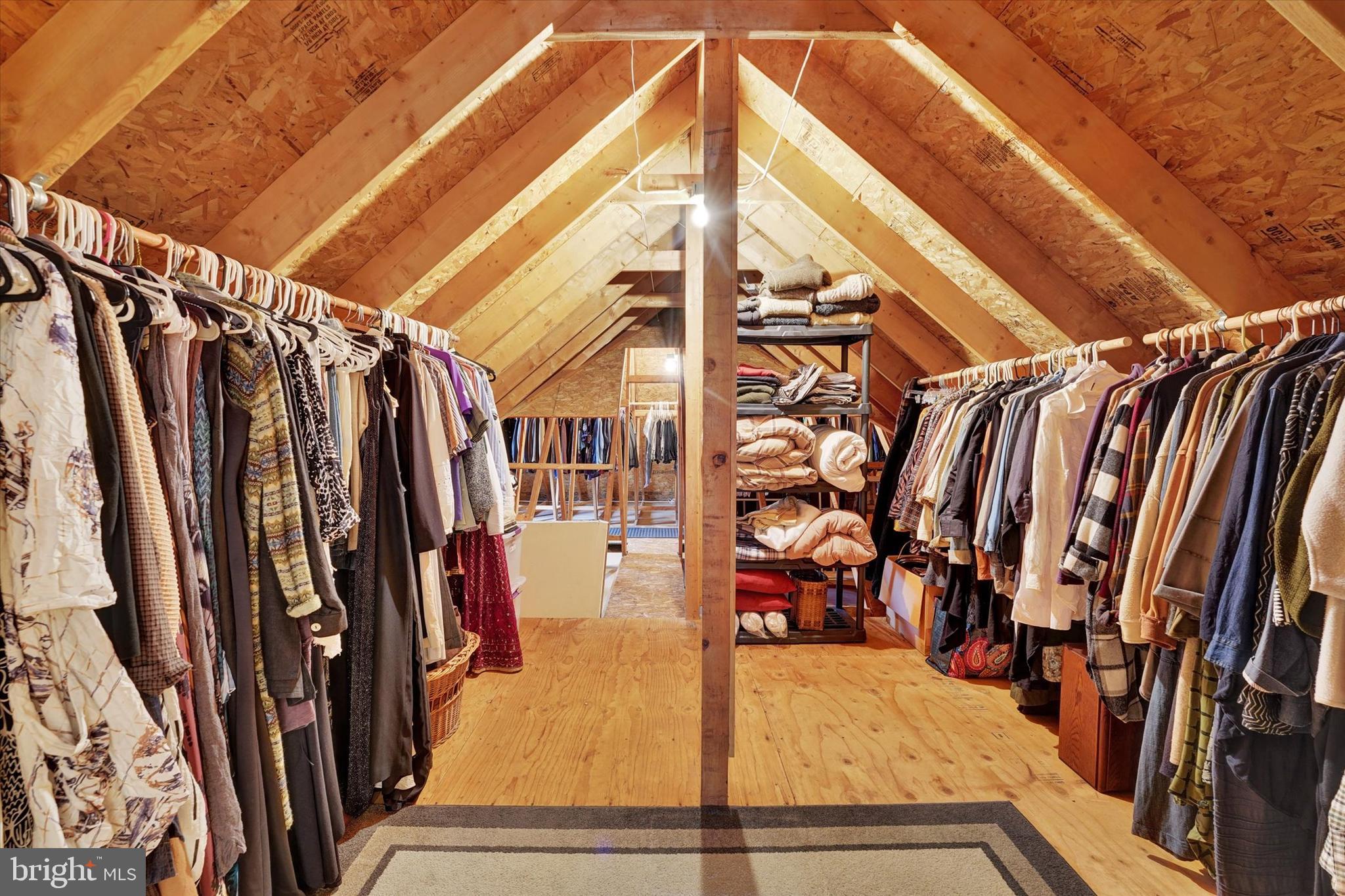 DEER CREEK HILLS - Residential