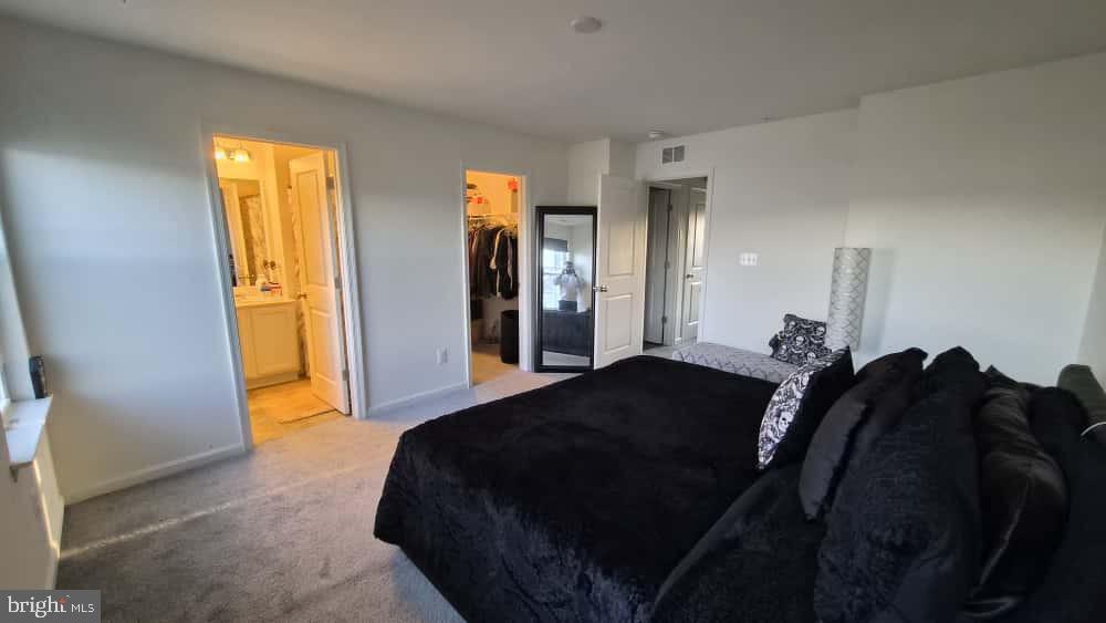 DORCHESTER - Residential