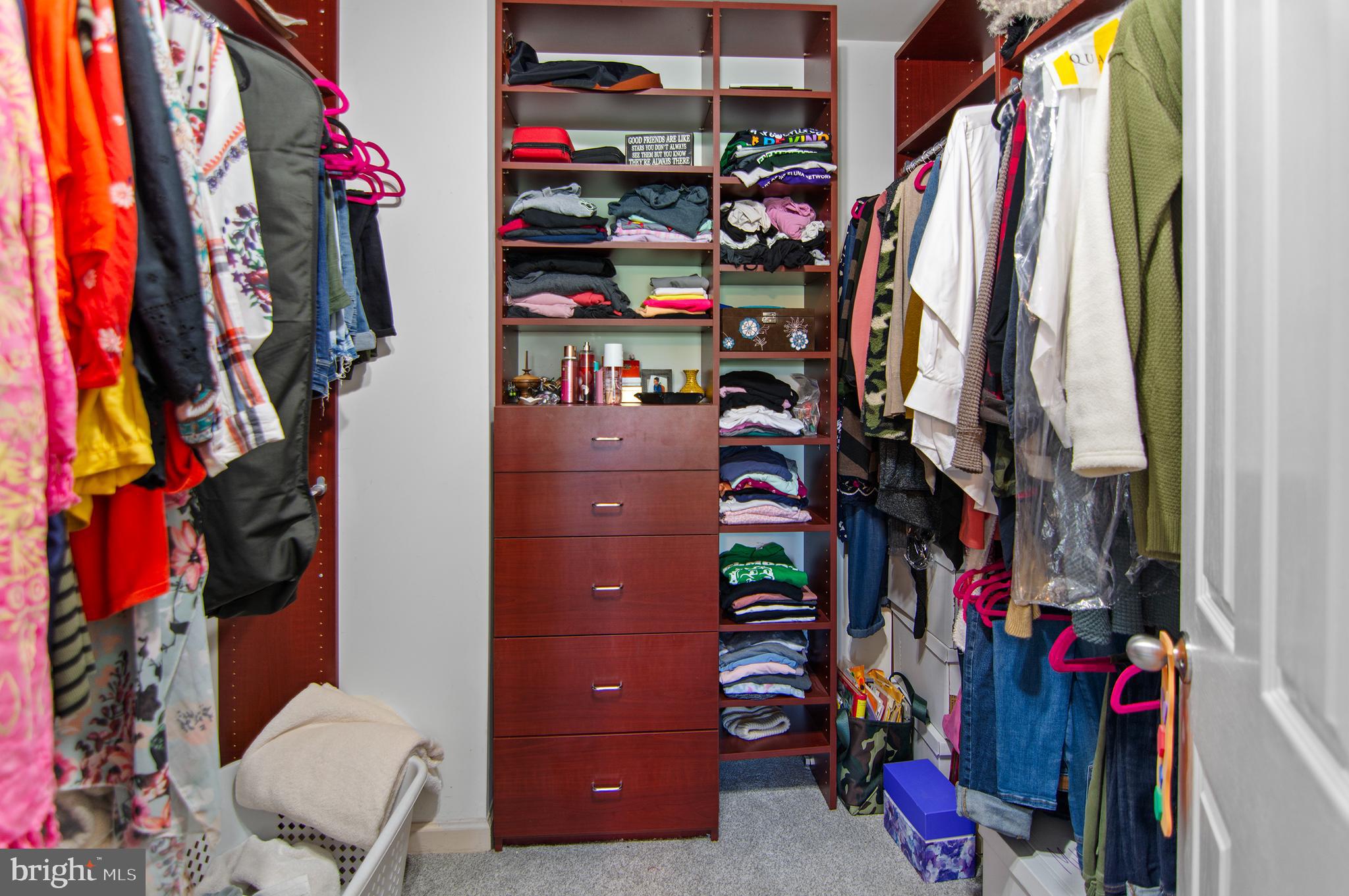 BARNSLEY MANOR ESTATES - Residential