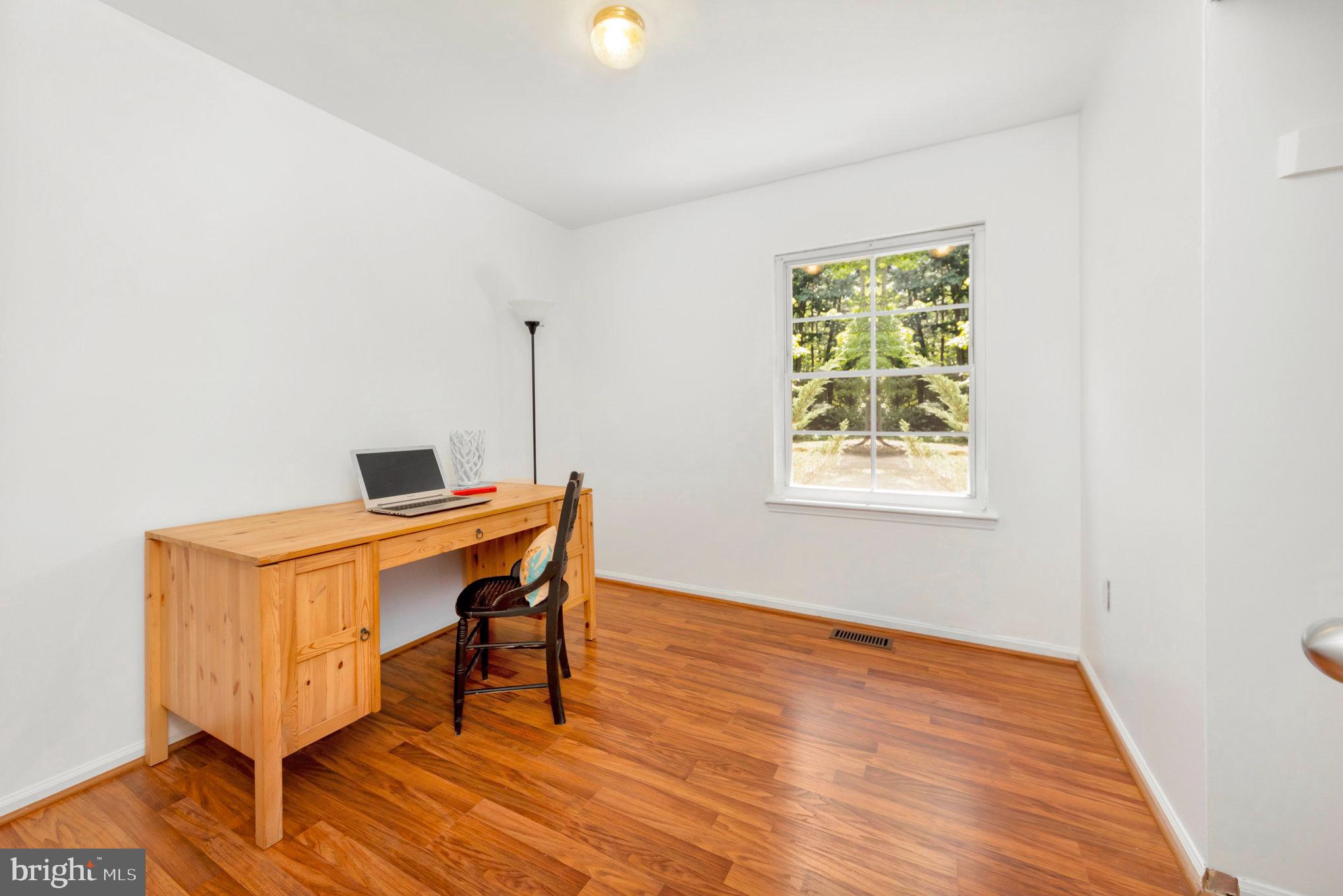 SHADY LANE - Residential