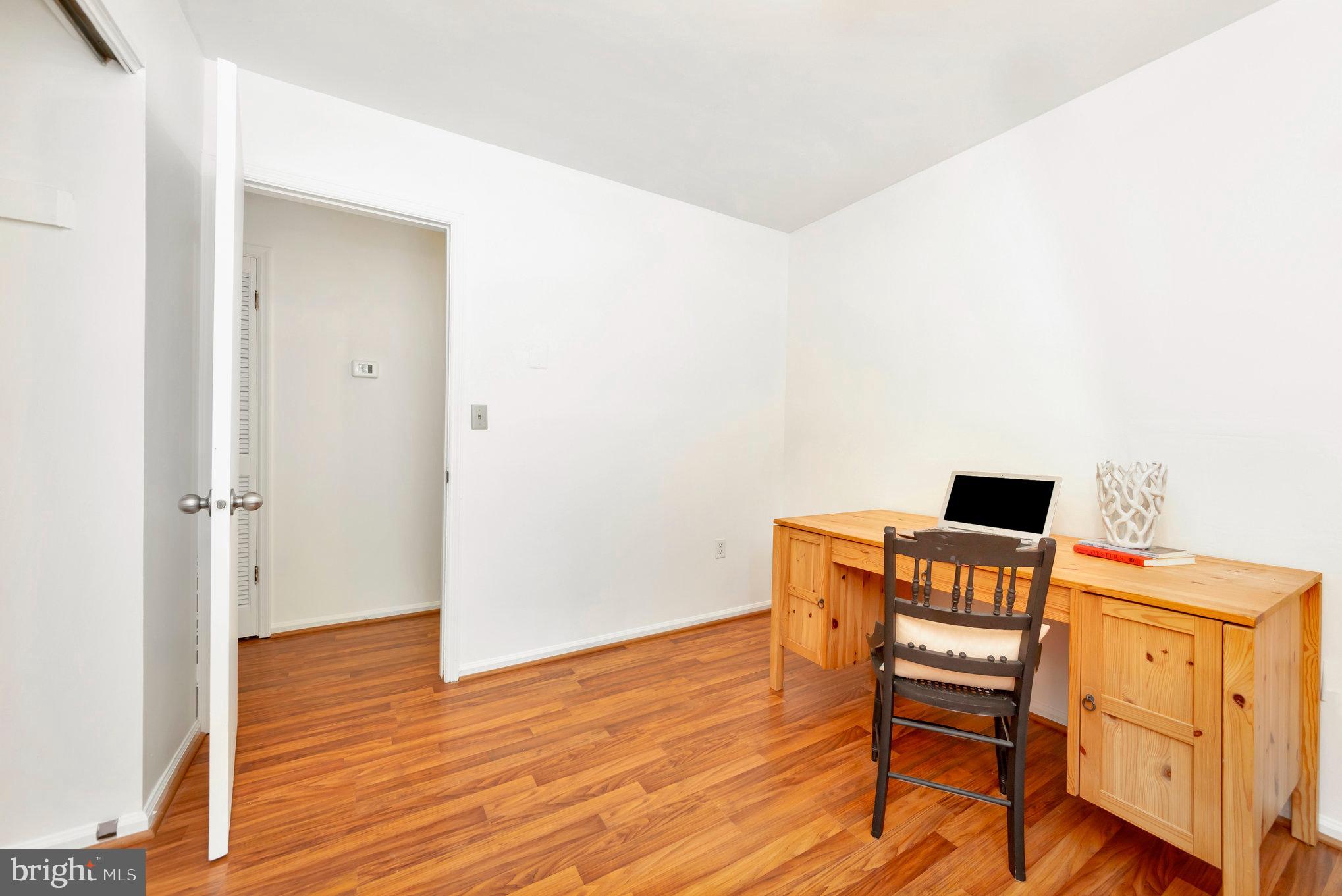 SHADY LANE - Residential