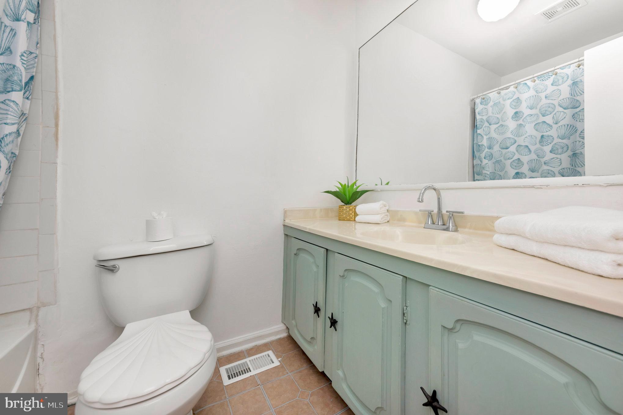 SHADY LANE - Residential