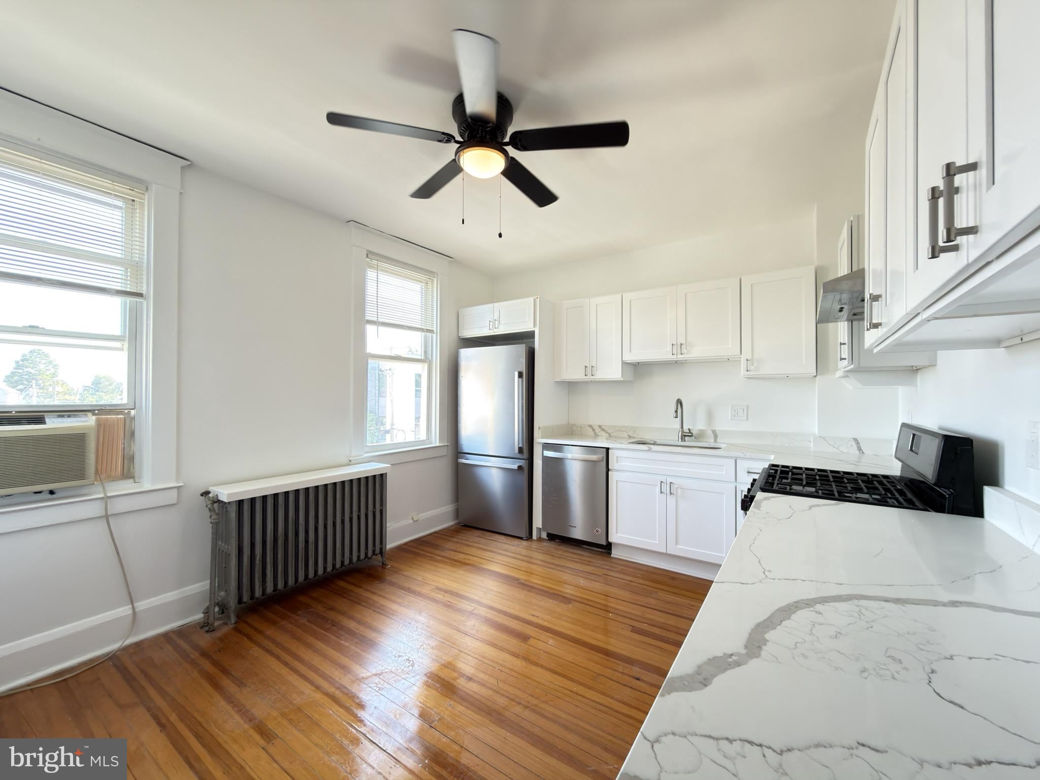 1333 W 40TH STREET