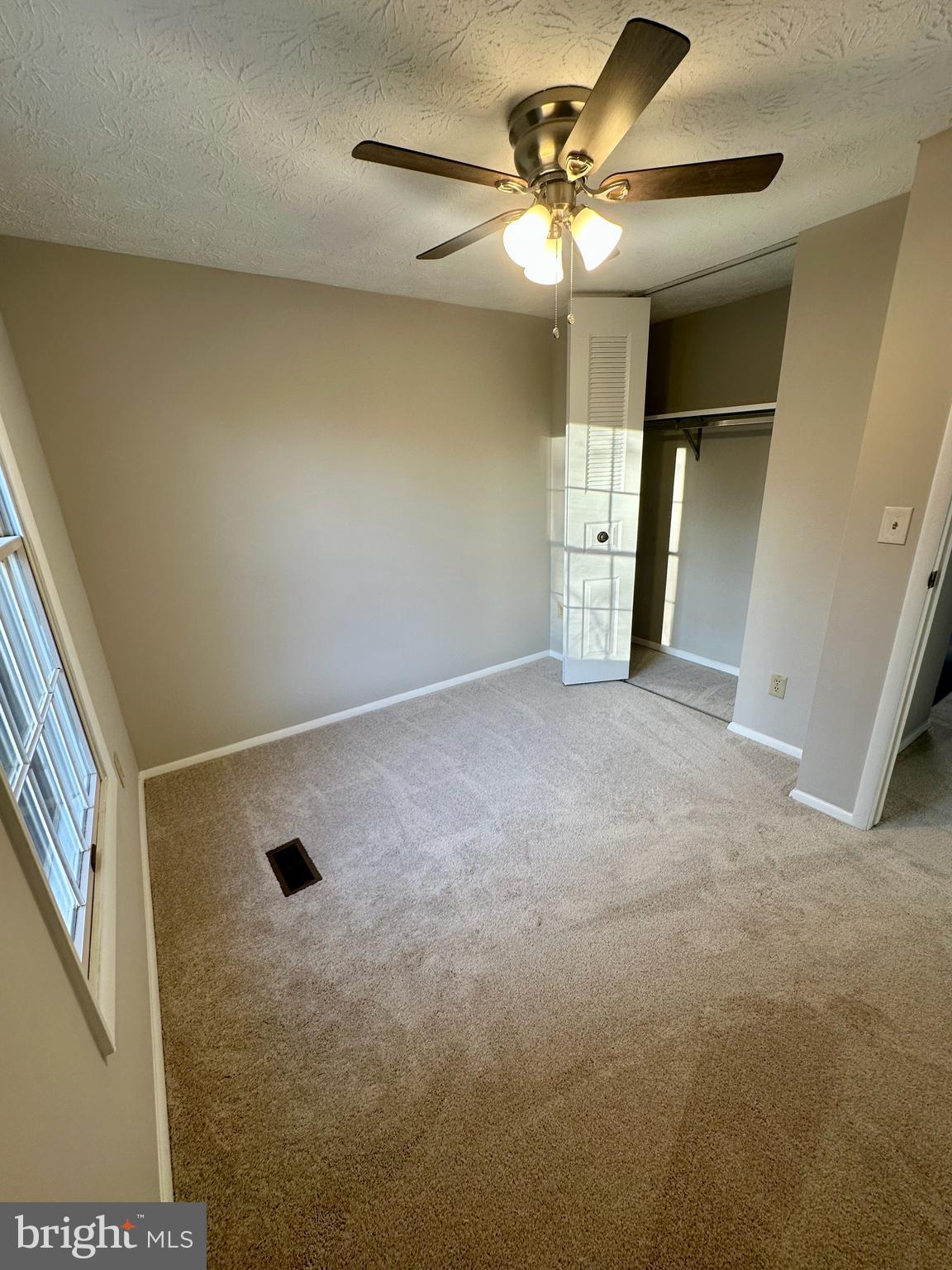 BENNINGTON WOODS - Residential Lease