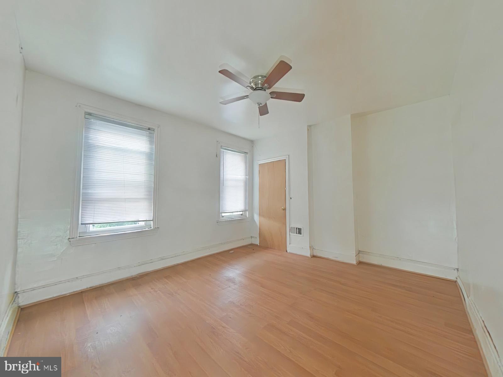 STRAWBERRY MANSION - Residential