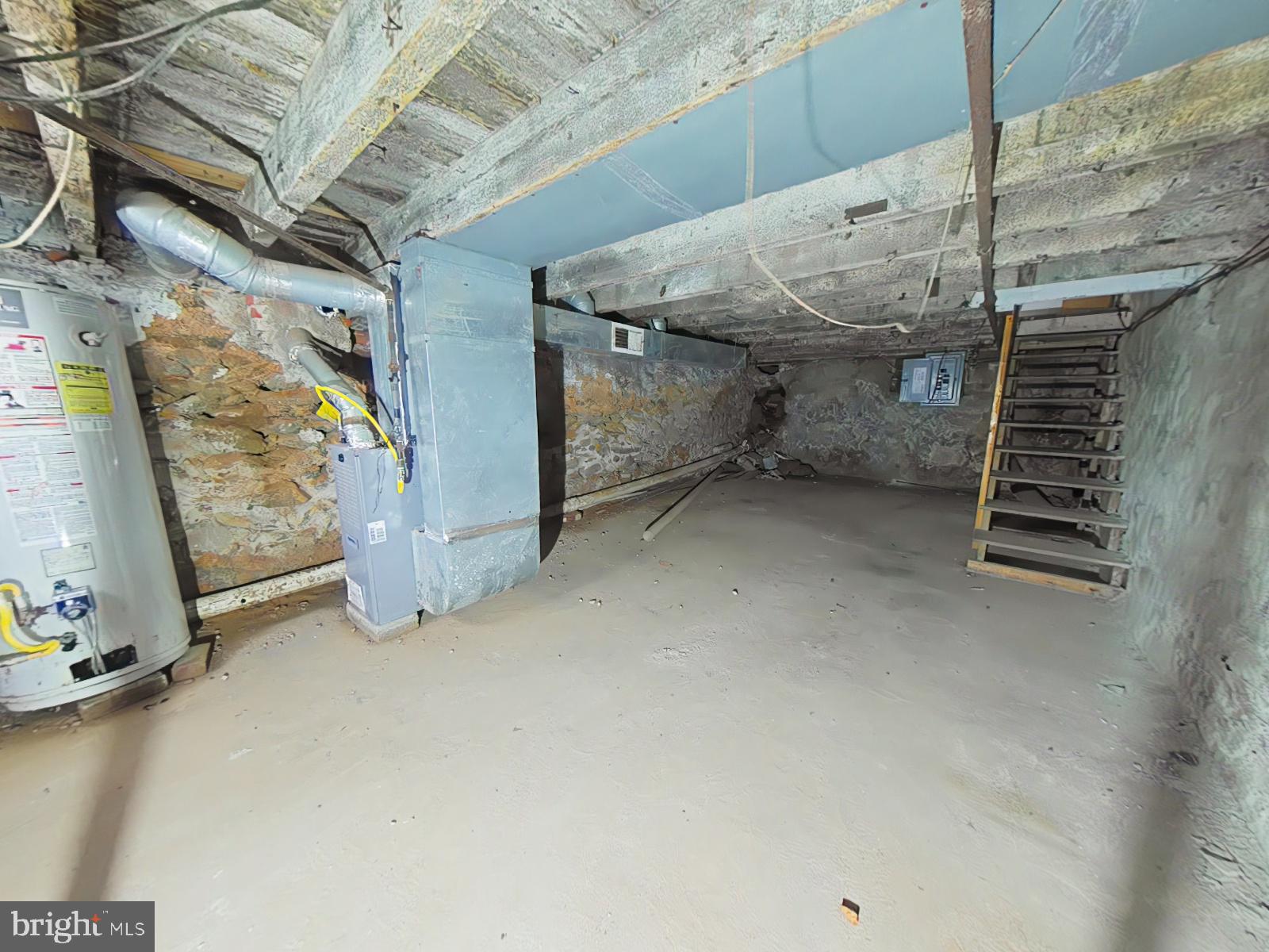 STRAWBERRY MANSION - Residential