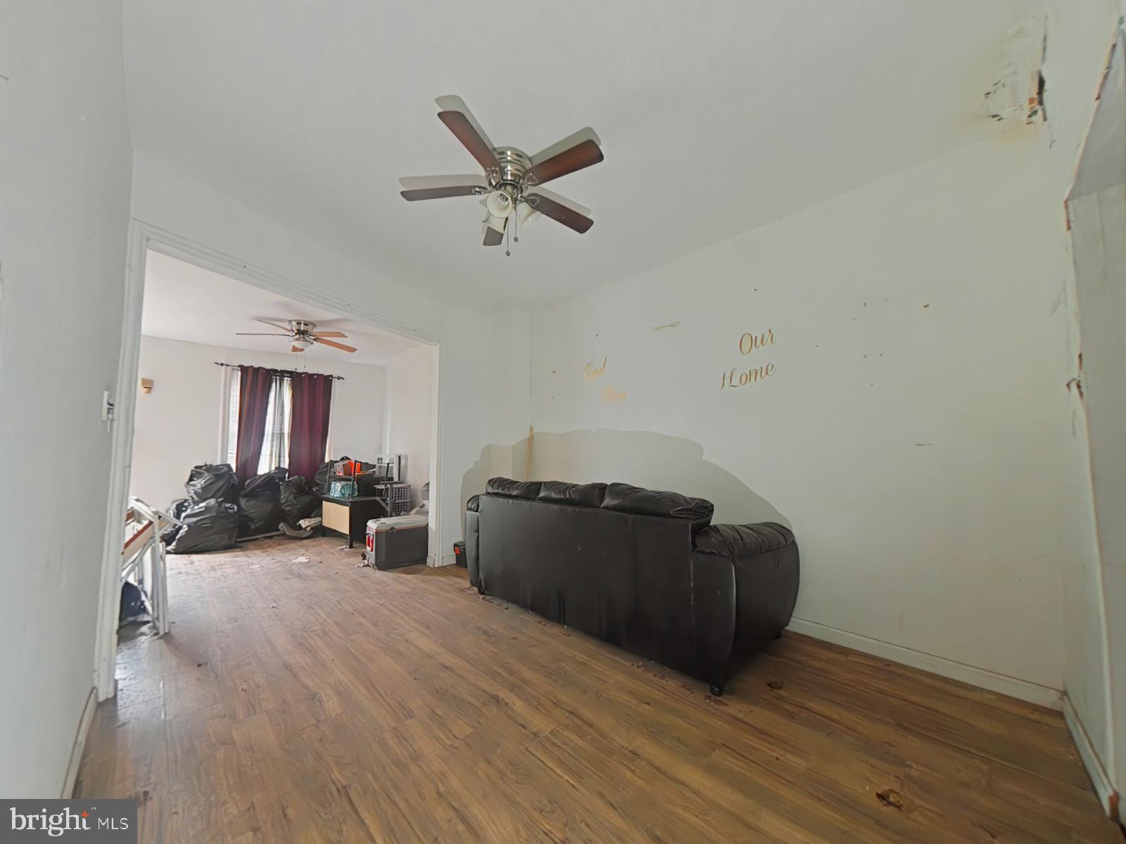 STRAWBERRY MANSION - Residential