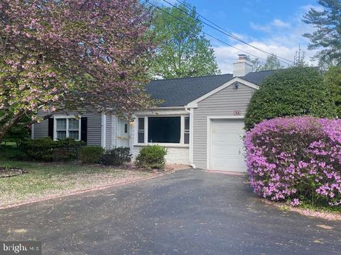 533 TENNIS AVENUE AMBLER PA 19002