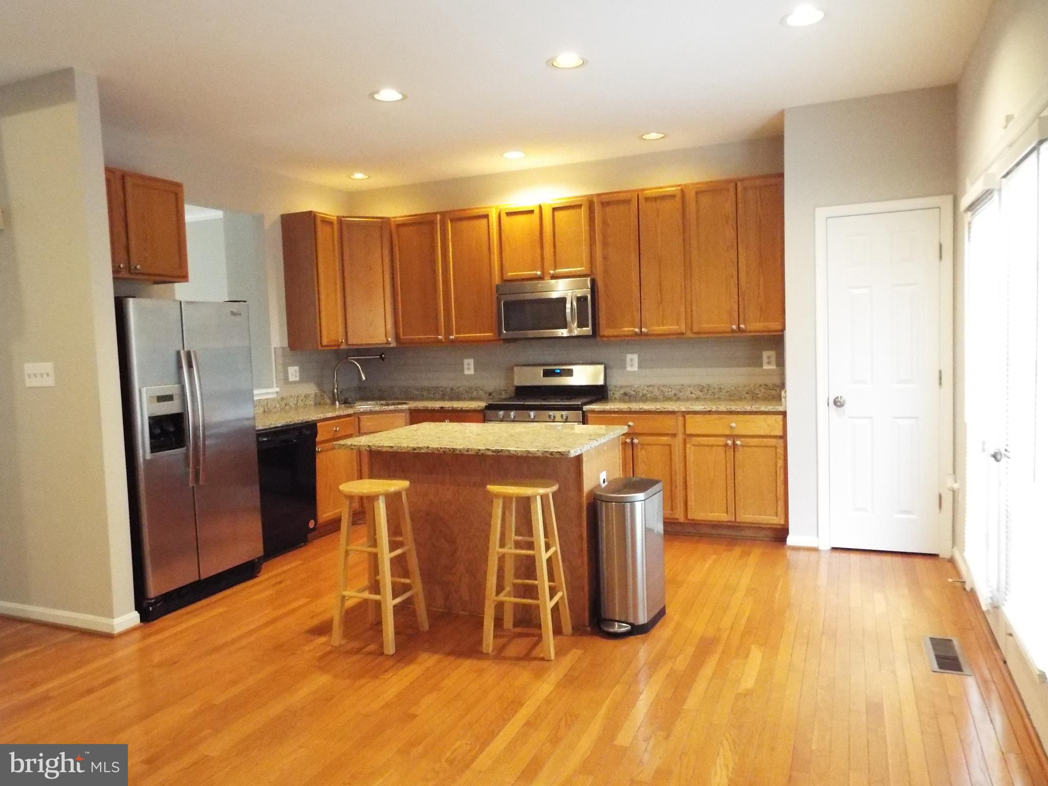 GREAT FALLS CHASE - Residential Lease