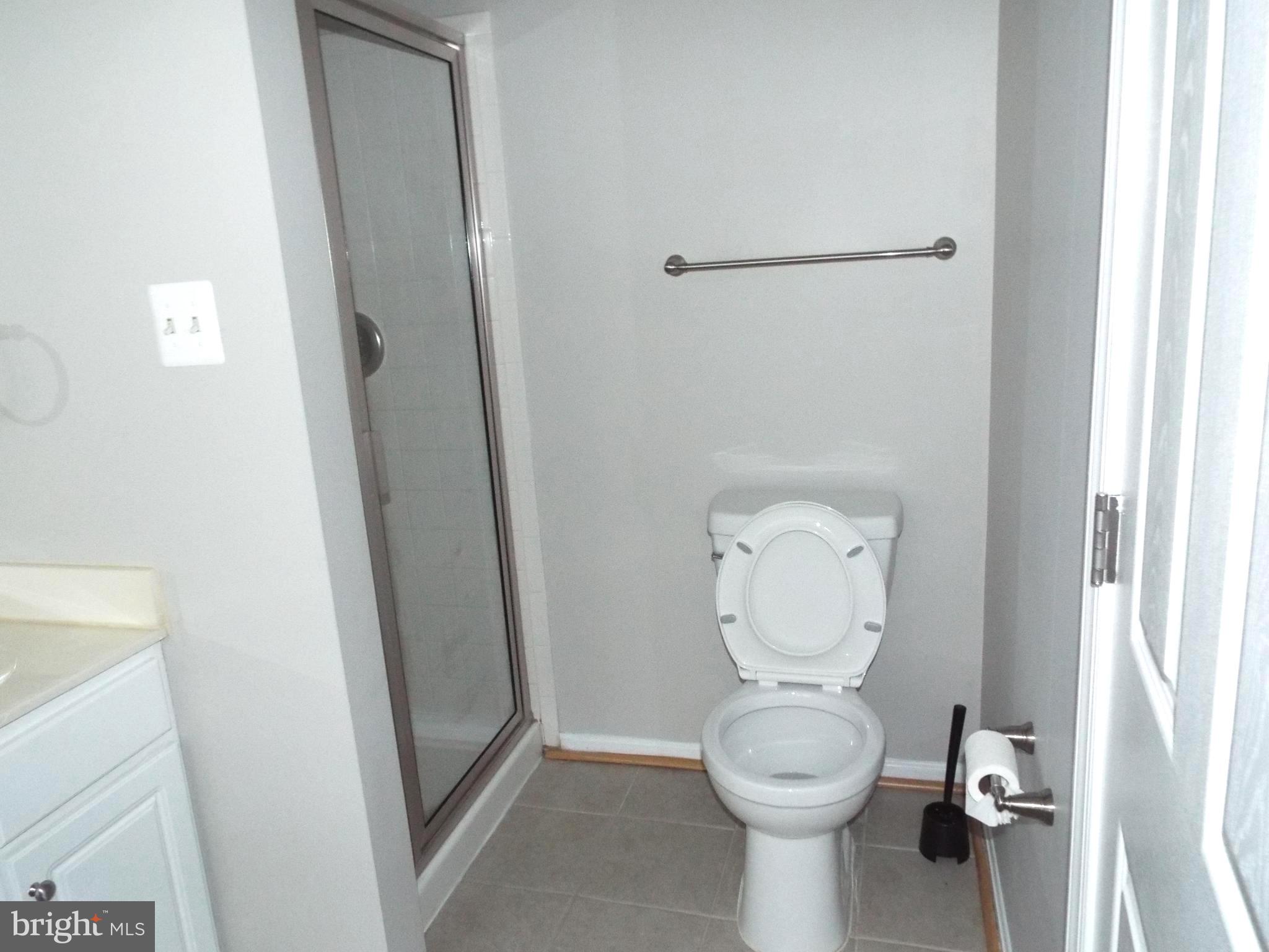 GREAT FALLS CHASE - Residential Lease