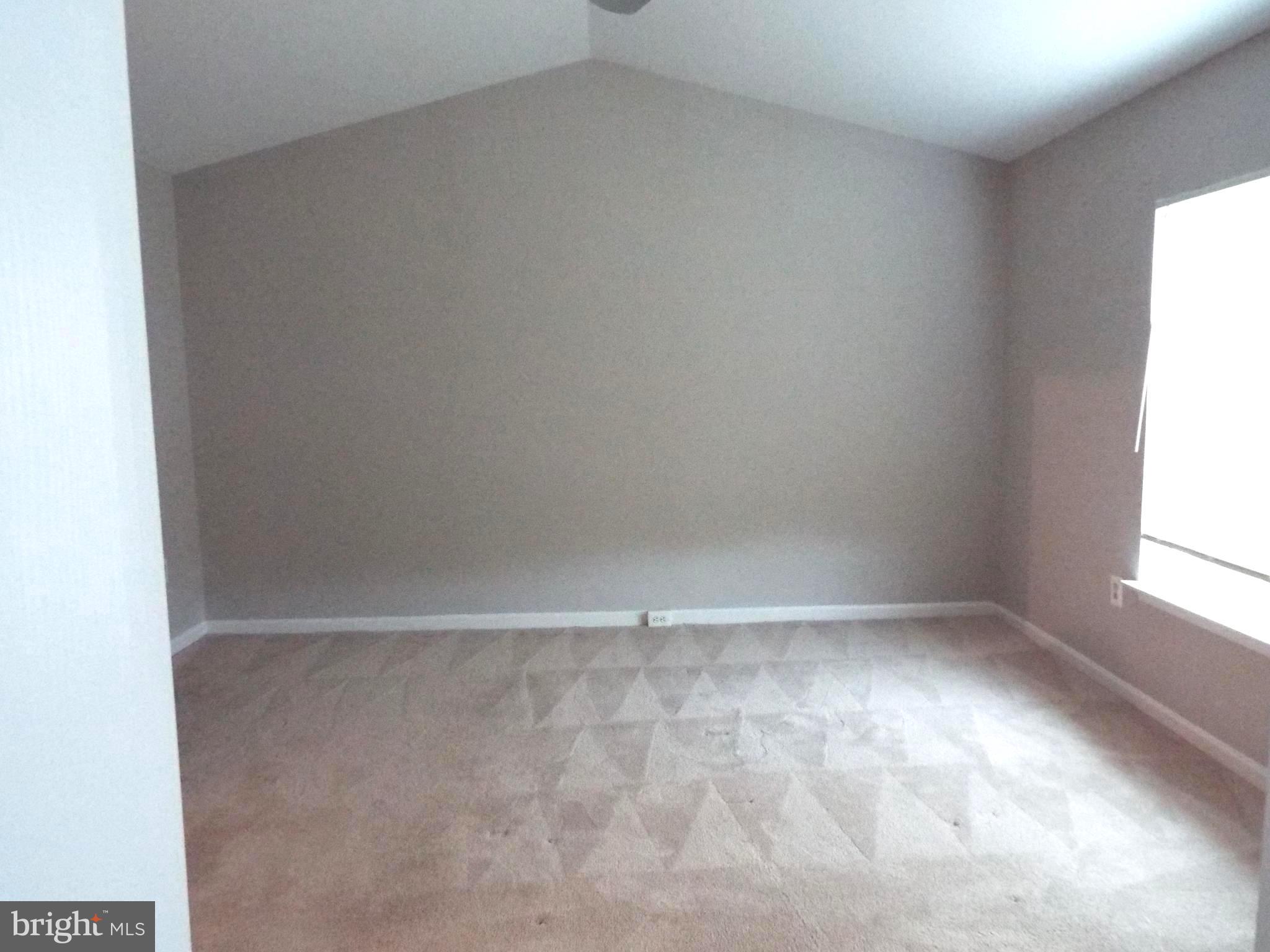 GREAT FALLS CHASE - Residential Lease