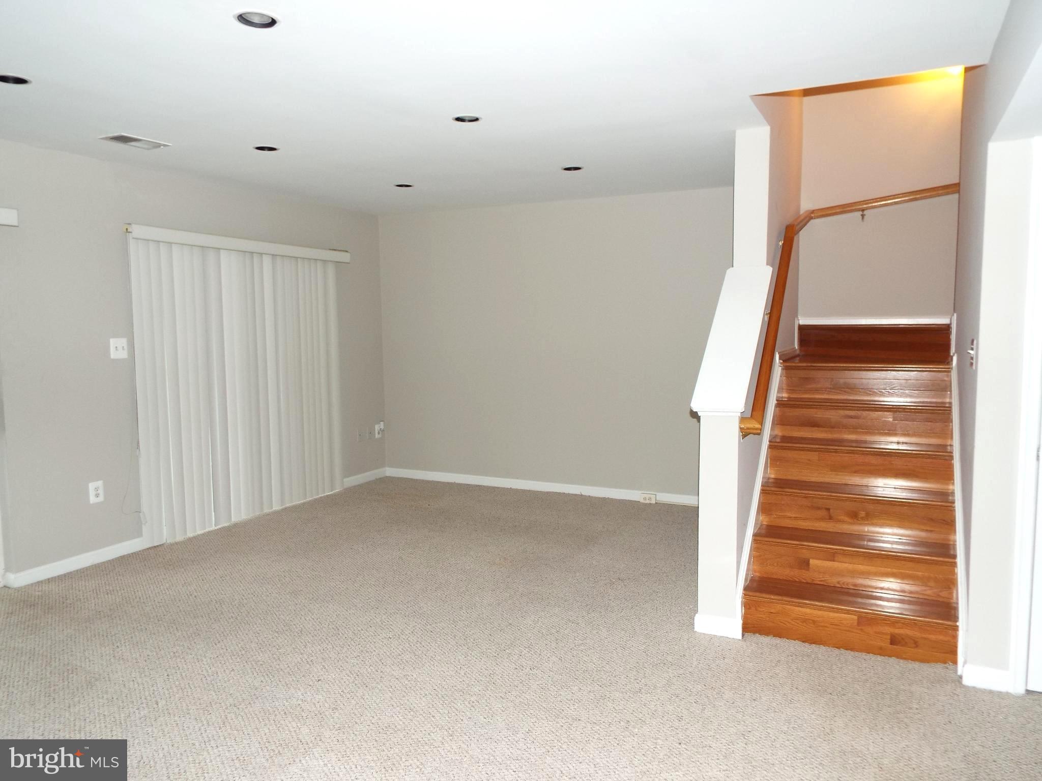 GREAT FALLS CHASE - Residential Lease