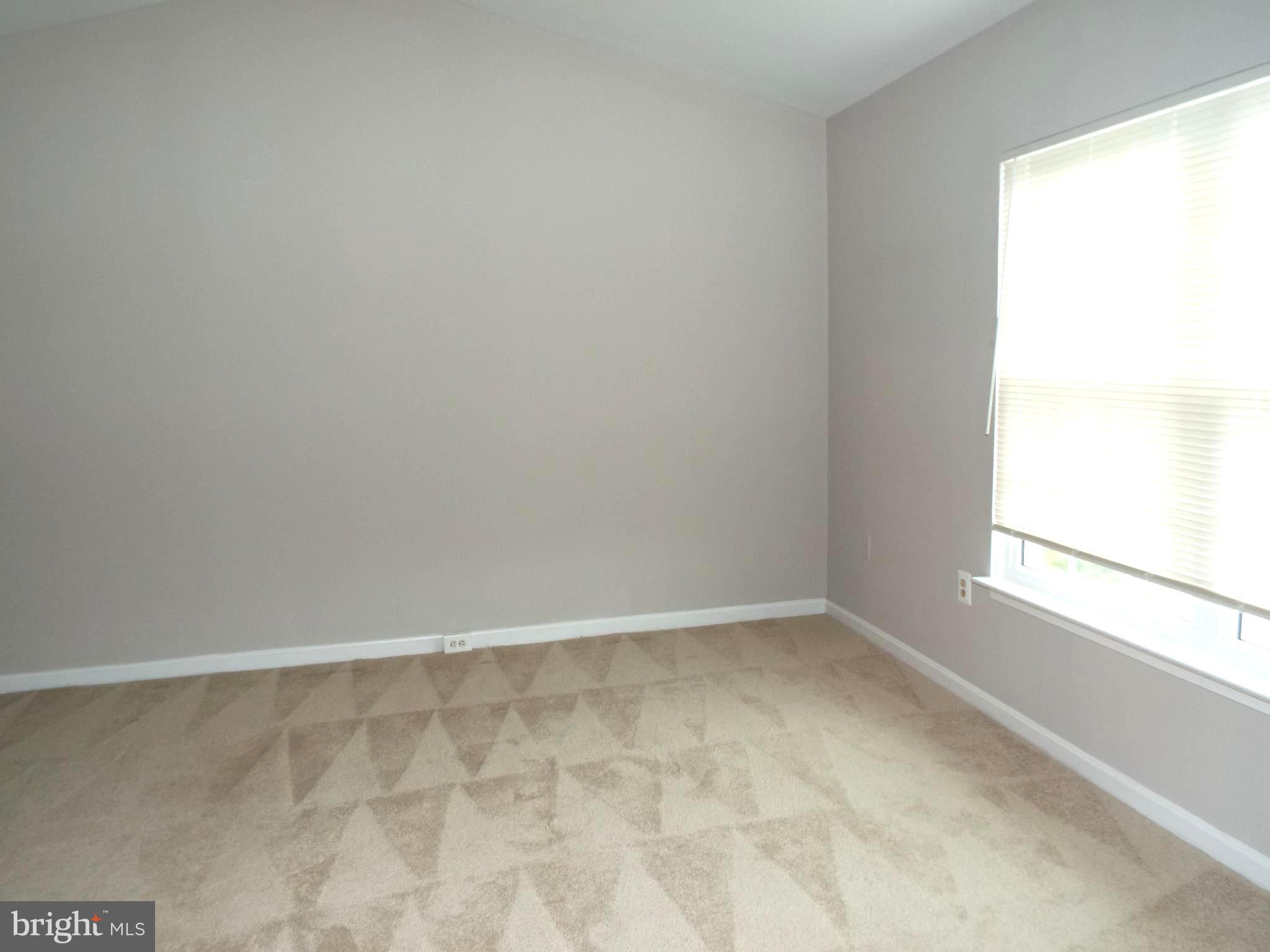 GREAT FALLS CHASE - Residential Lease