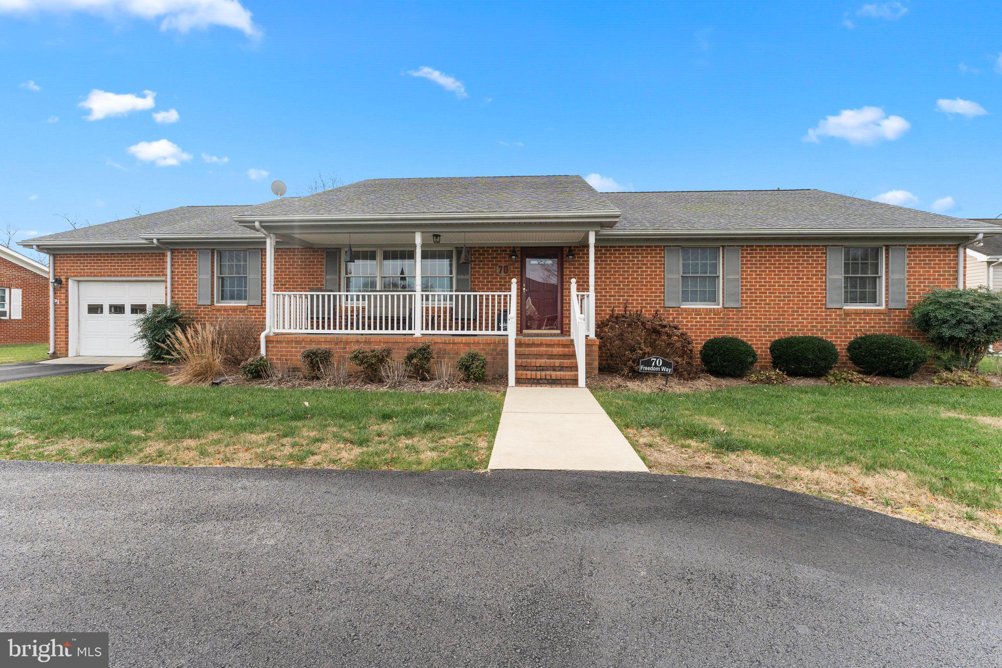 COLLEGE PARK II - Residential