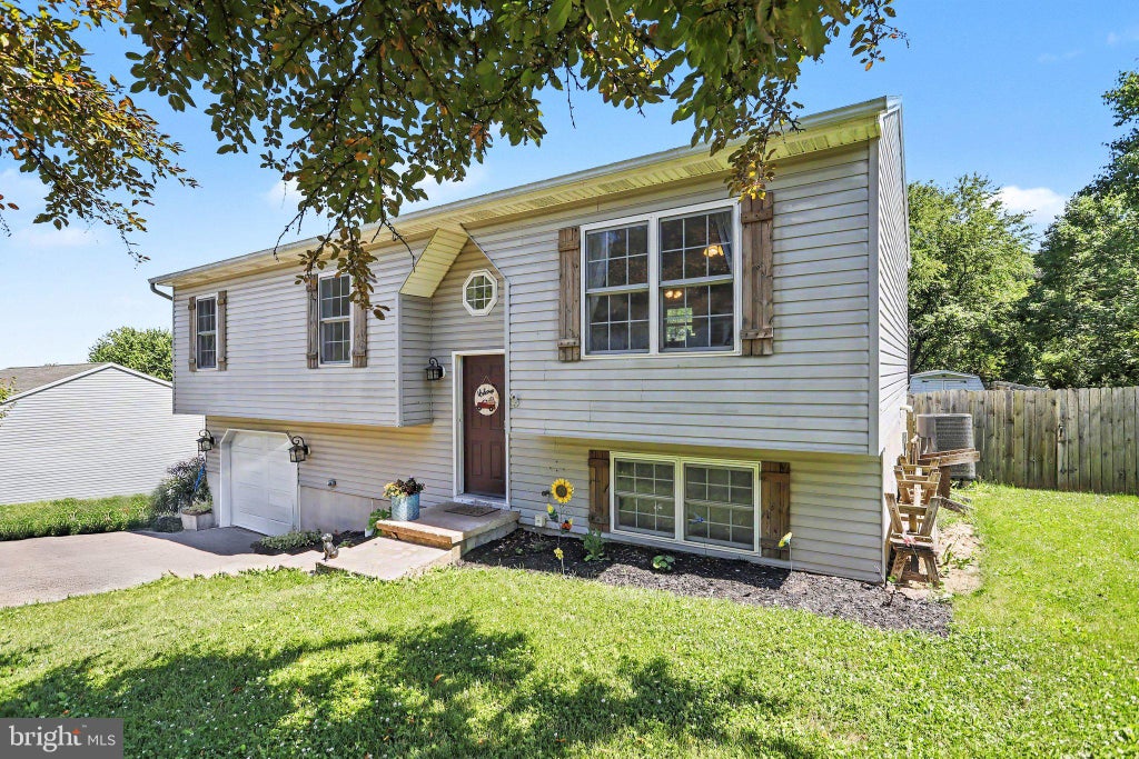 Photo of 50 Rebecca Drive, YORK HAVEN, PA 17370 (MLS # PAYK2104442)