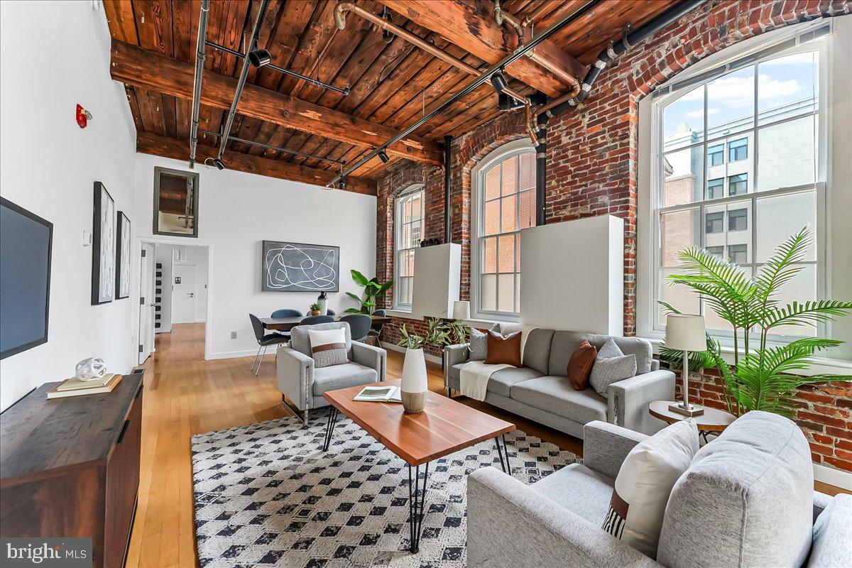 OLD CITY - Residential