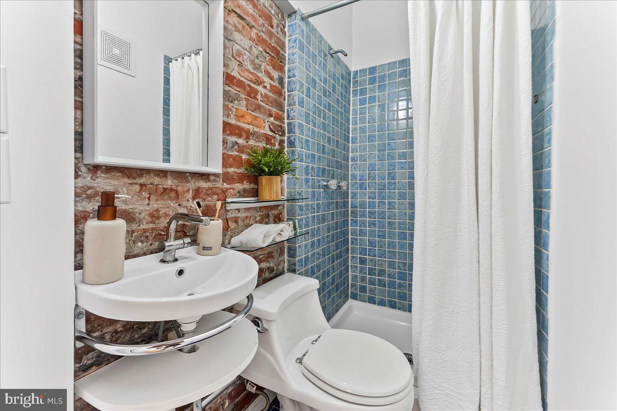 OLD CITY - Residential