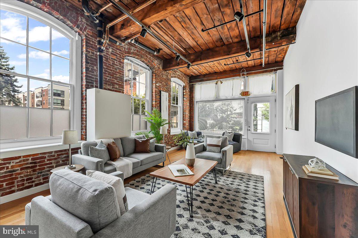 OLD CITY - Residential