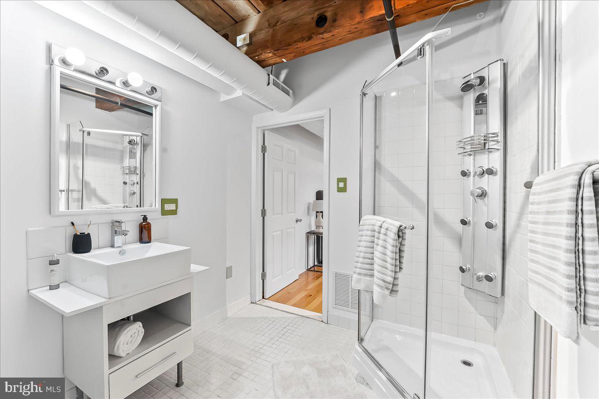 OLD CITY - Residential