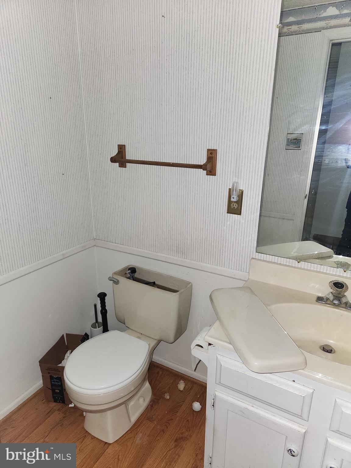 CLOVERFIELD MANOR - Residential