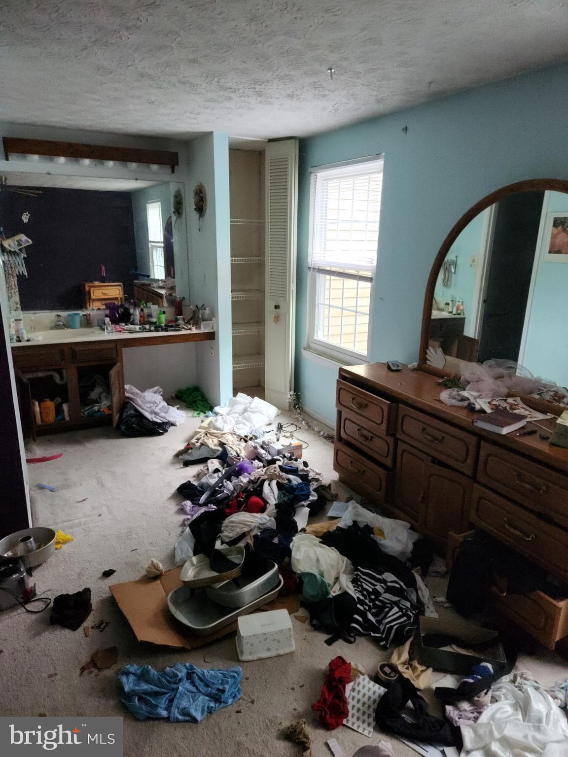 CLOVERFIELD MANOR - Residential