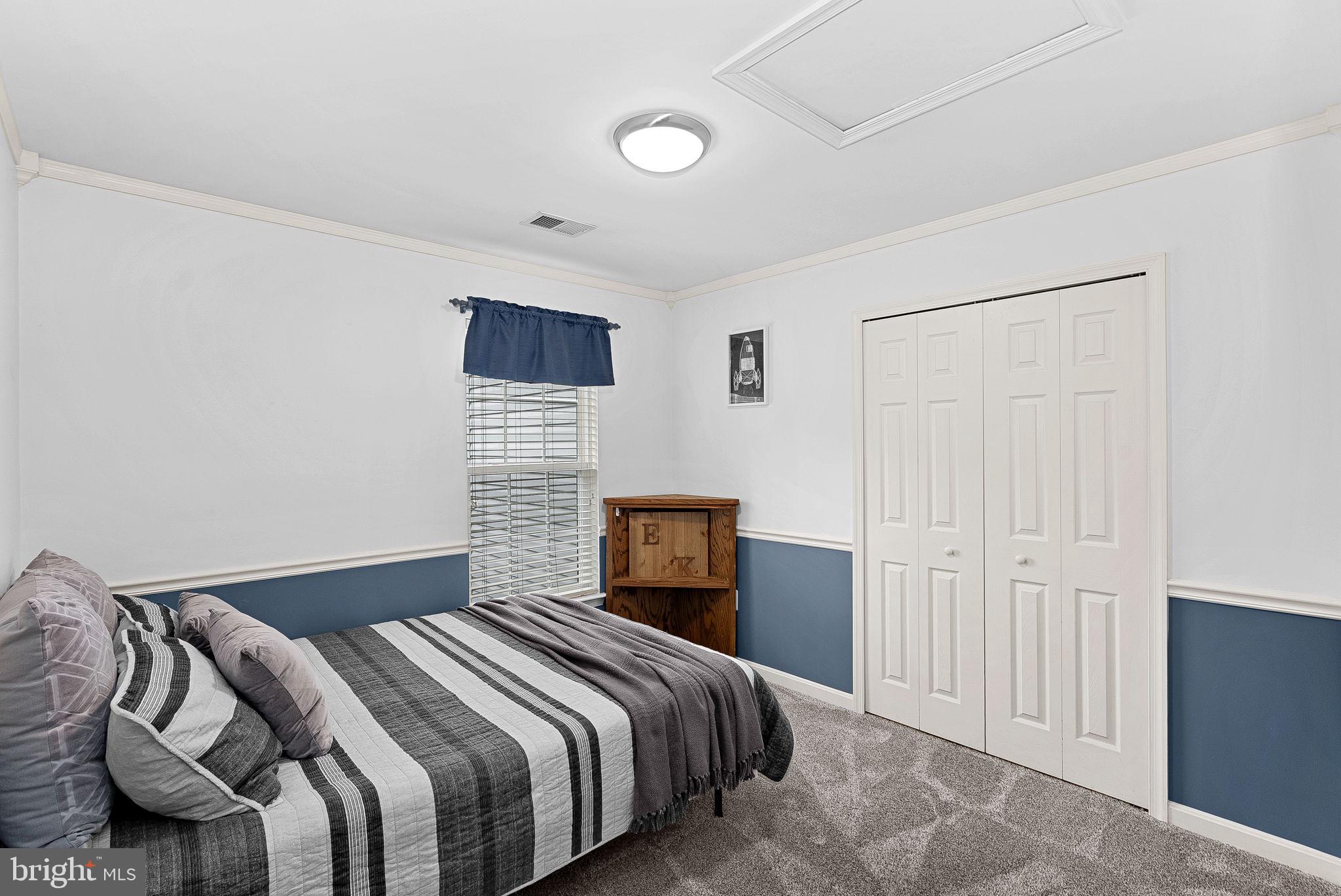 ROUND HILL - Residential