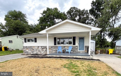 Photo of 328 King George Drive, GLEN BURNIE, MD 21061 (MLS # MDAA2152148)