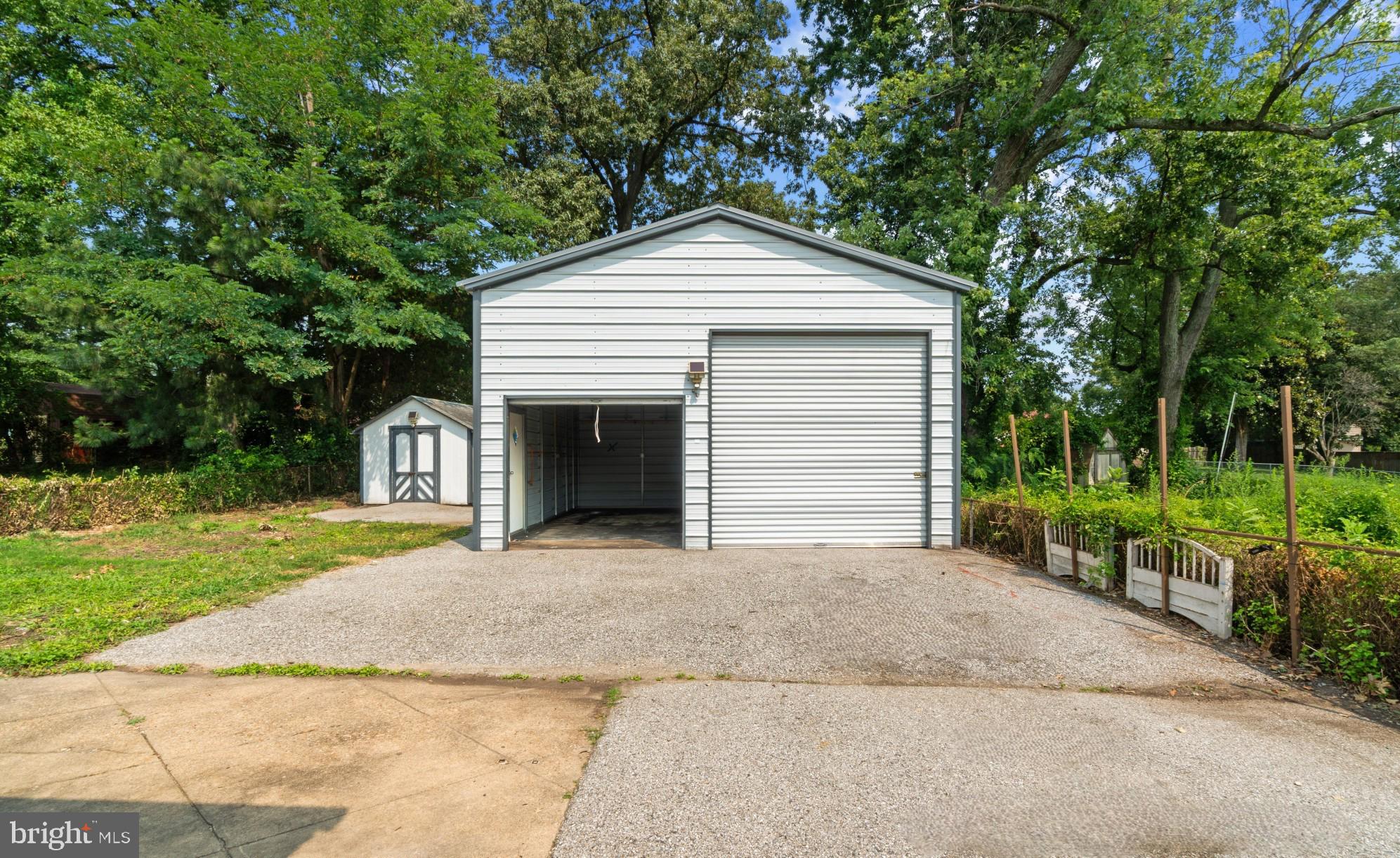 328 KING GEORGE DRIVE