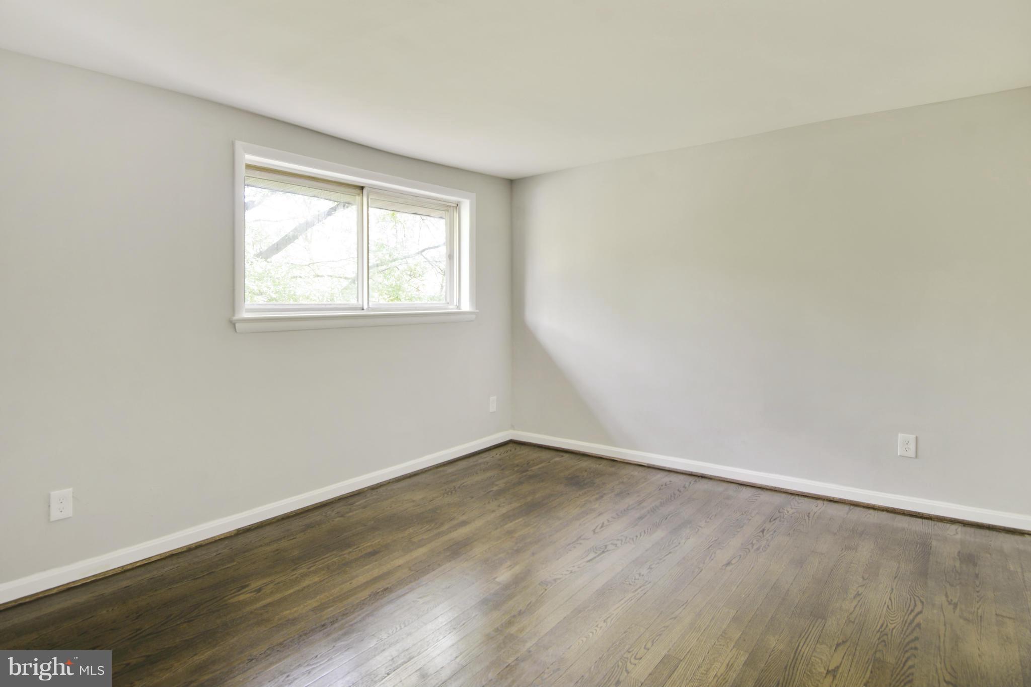 KENT VILLAGE - Residential