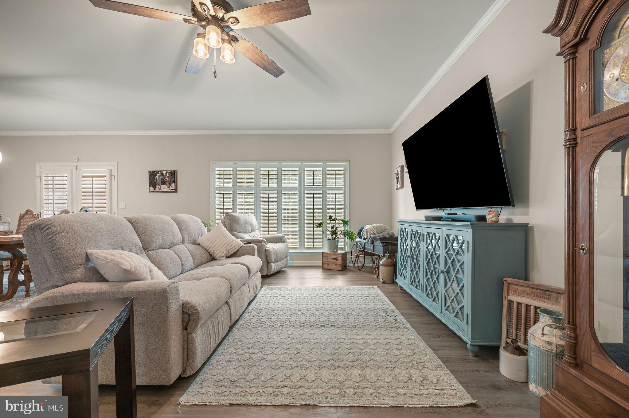 476 TIBURAN COURT