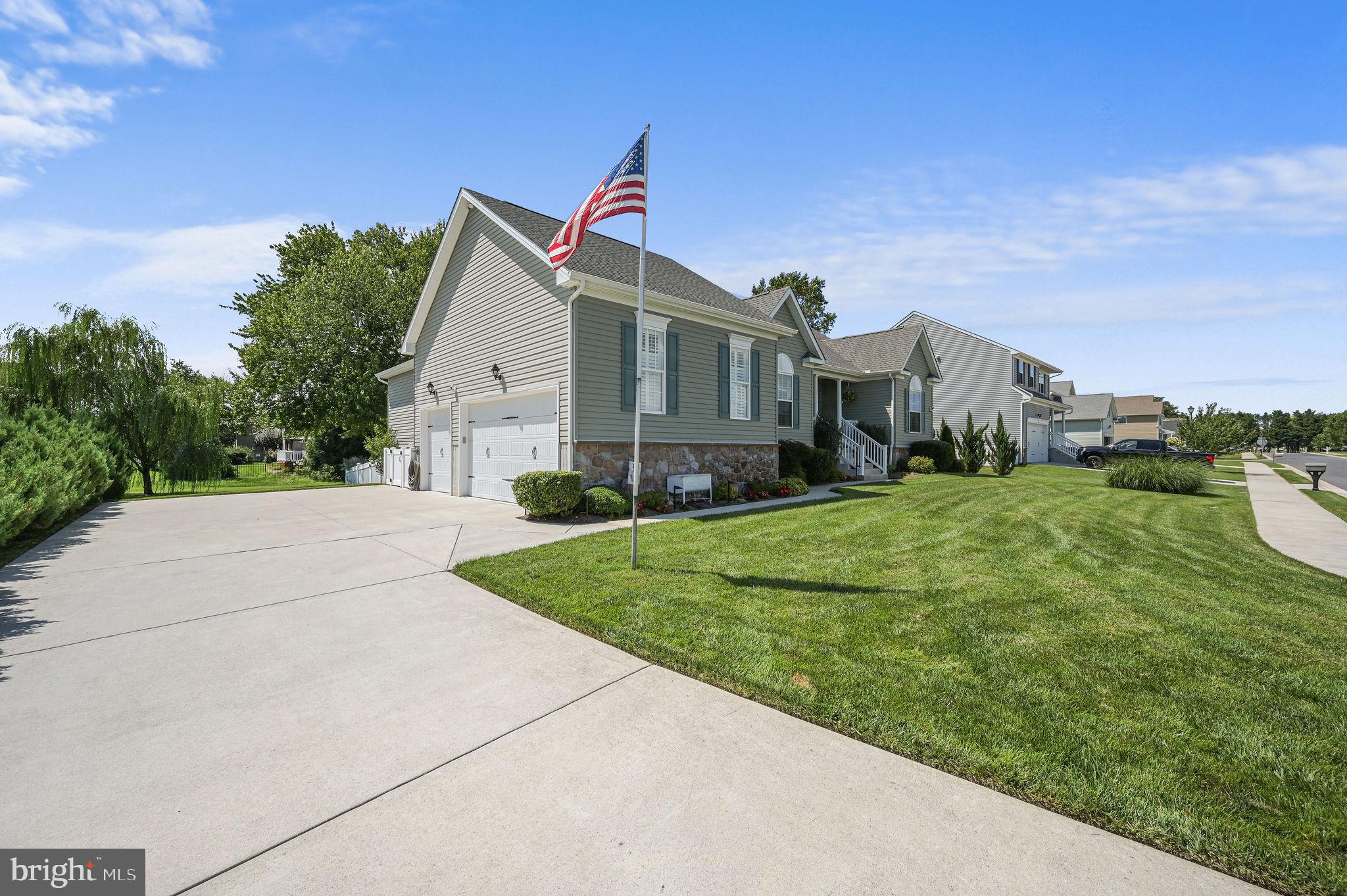 476 TIBURAN COURT